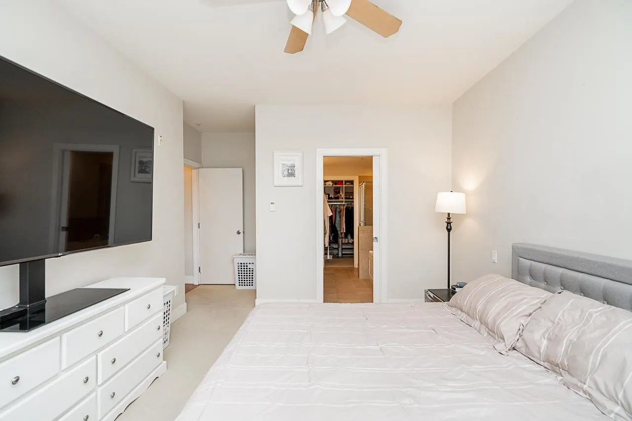 16469 64 Avenue #204