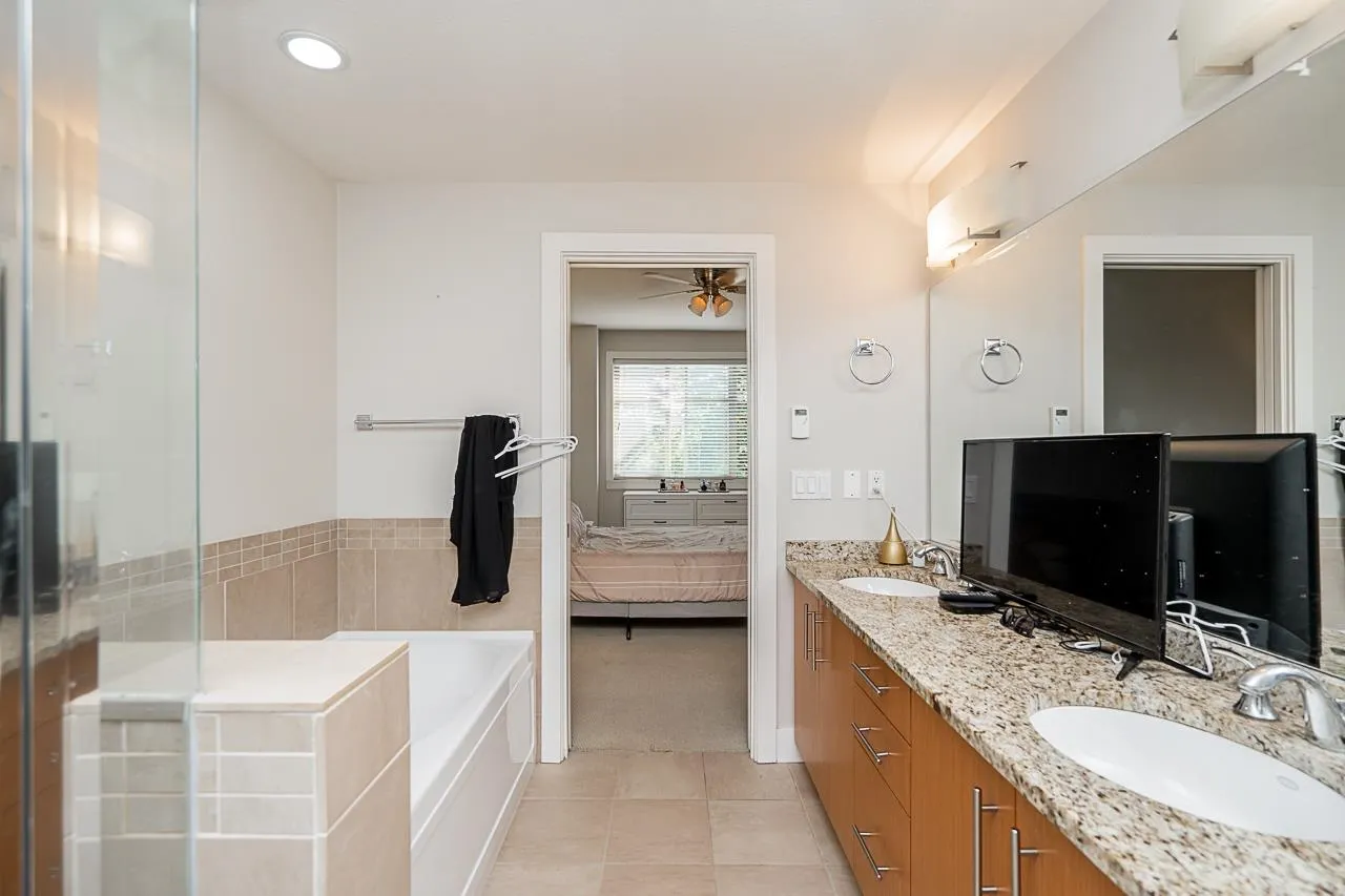 16469 64 Avenue #204