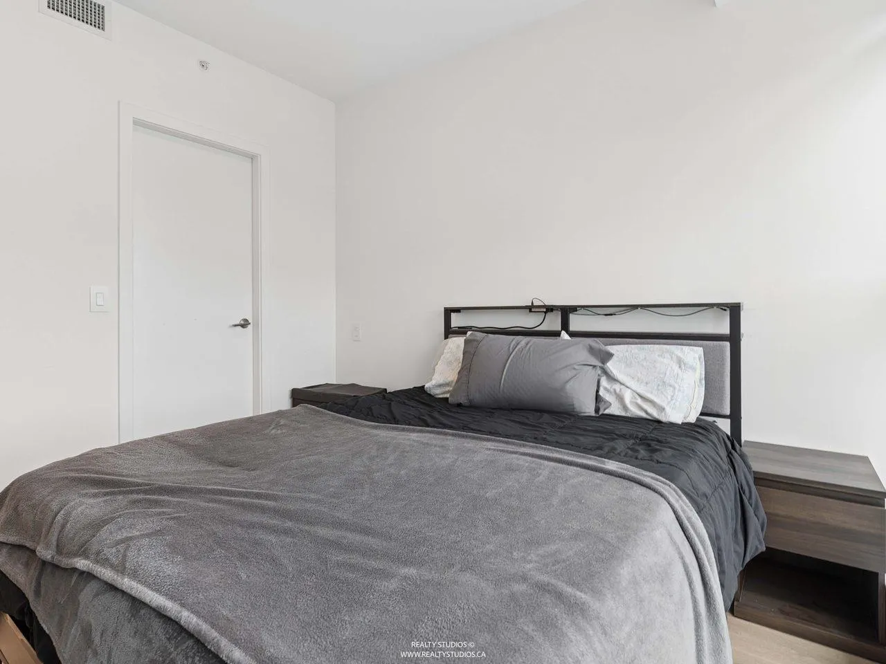 505 Nelson Street #2406