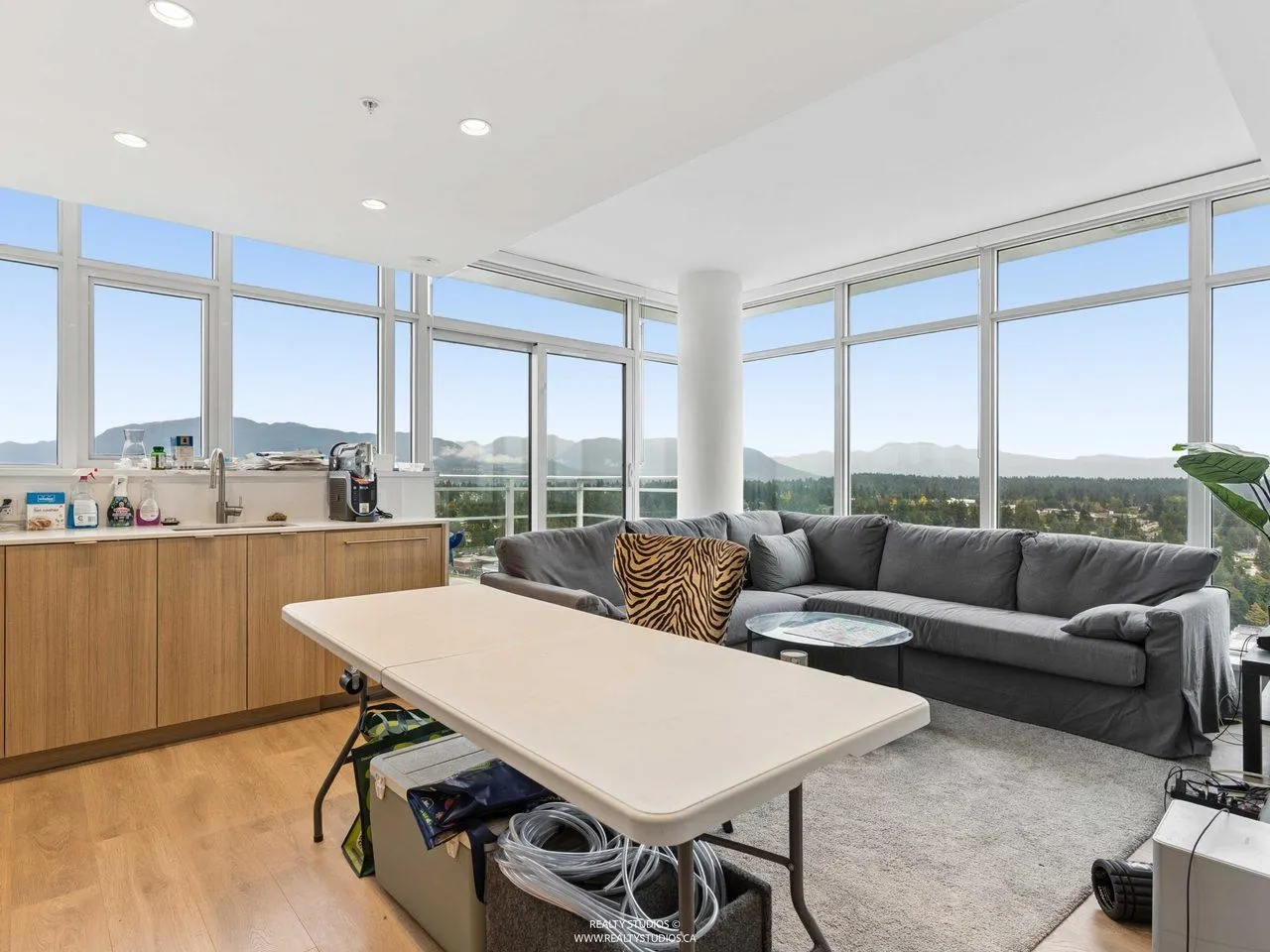 505 Nelson Street #2406