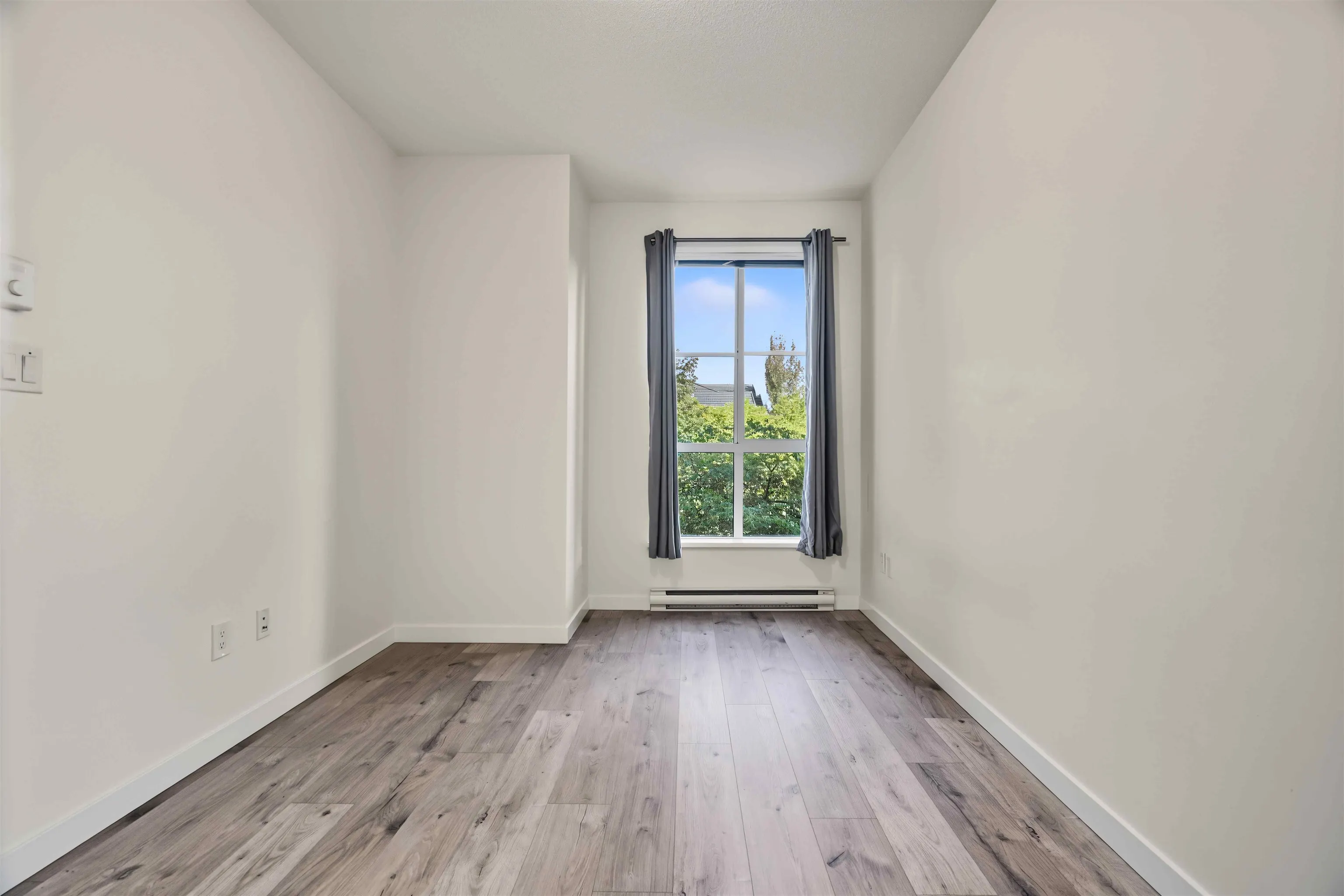 15138 34 Avenue #216