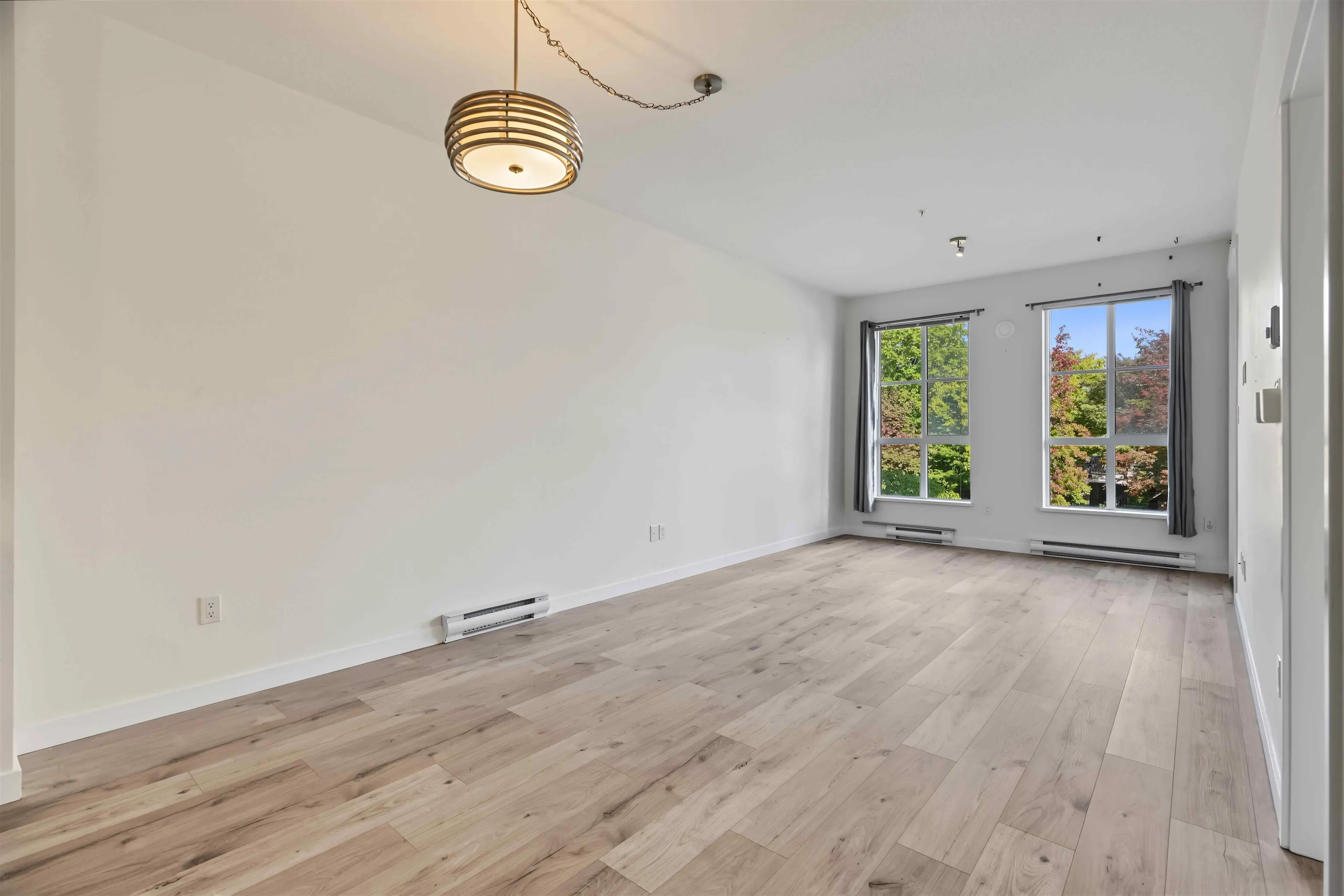 15138 34 Avenue #216