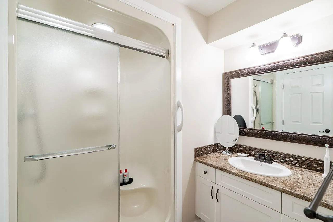 9109 154 Street #206