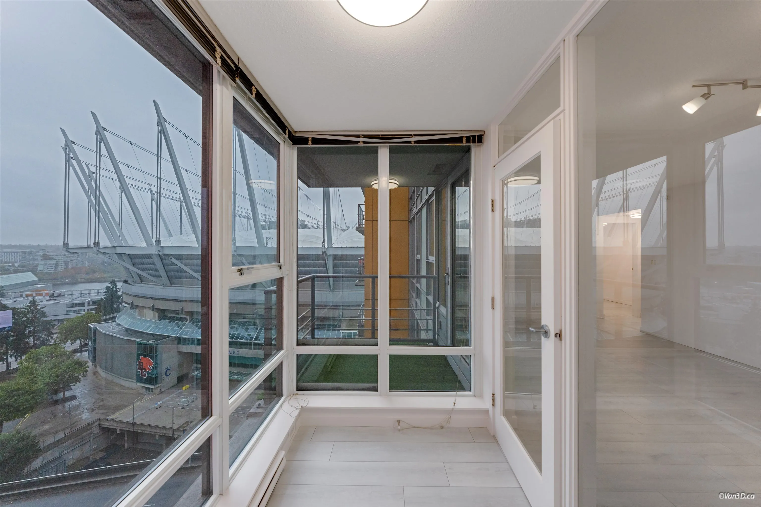 111 W Georgia Street #1509