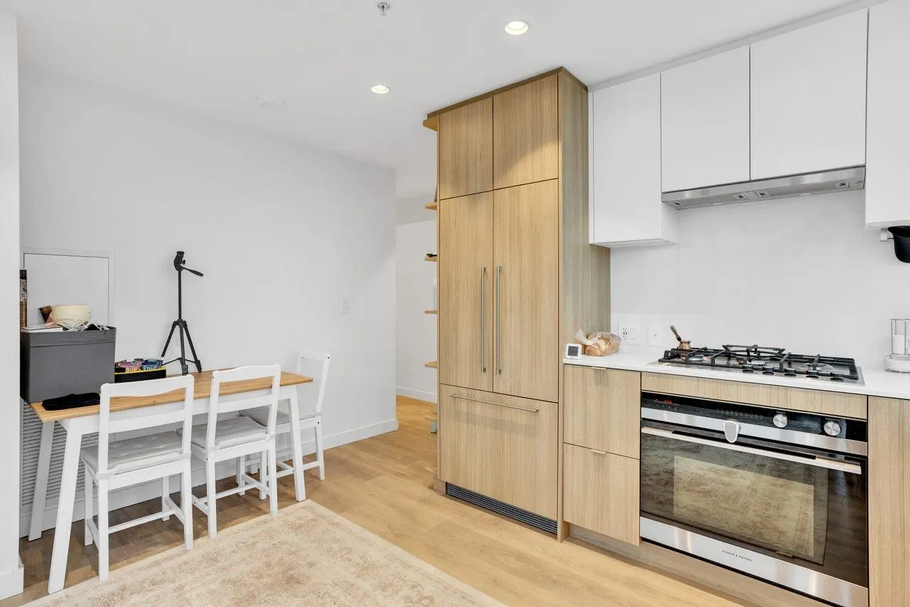 505 Nelson Street #2404