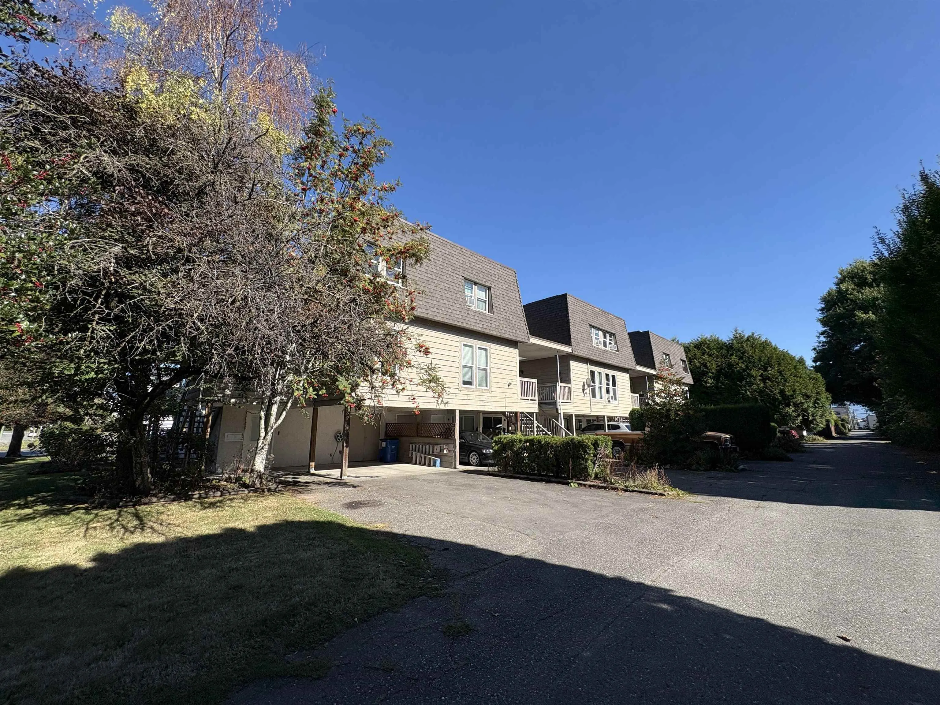 45720 Victoria Avenue #9