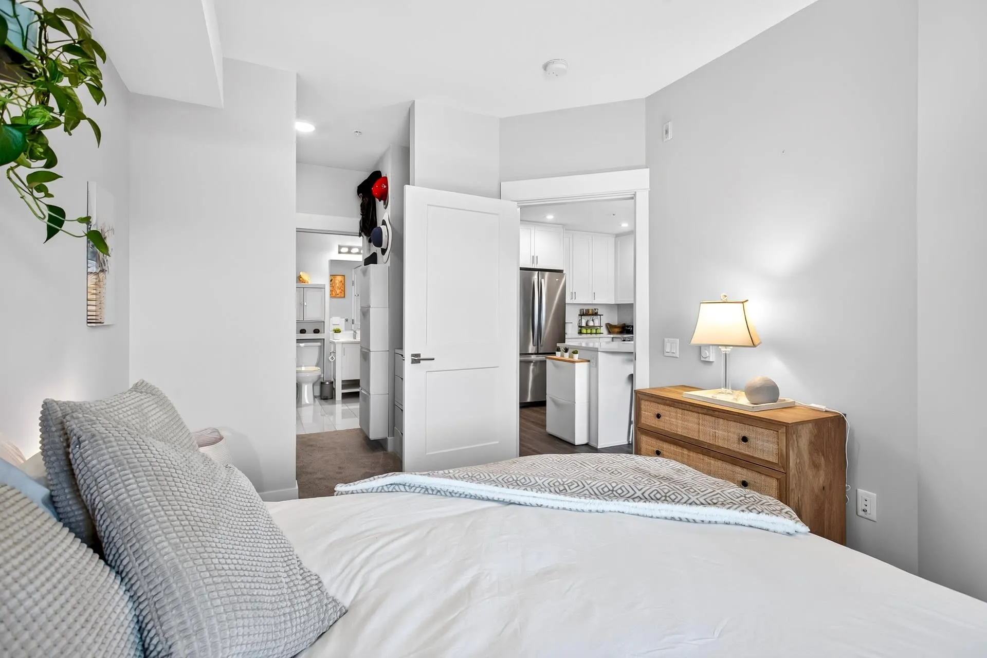 2180 Kelly Avenue #4503