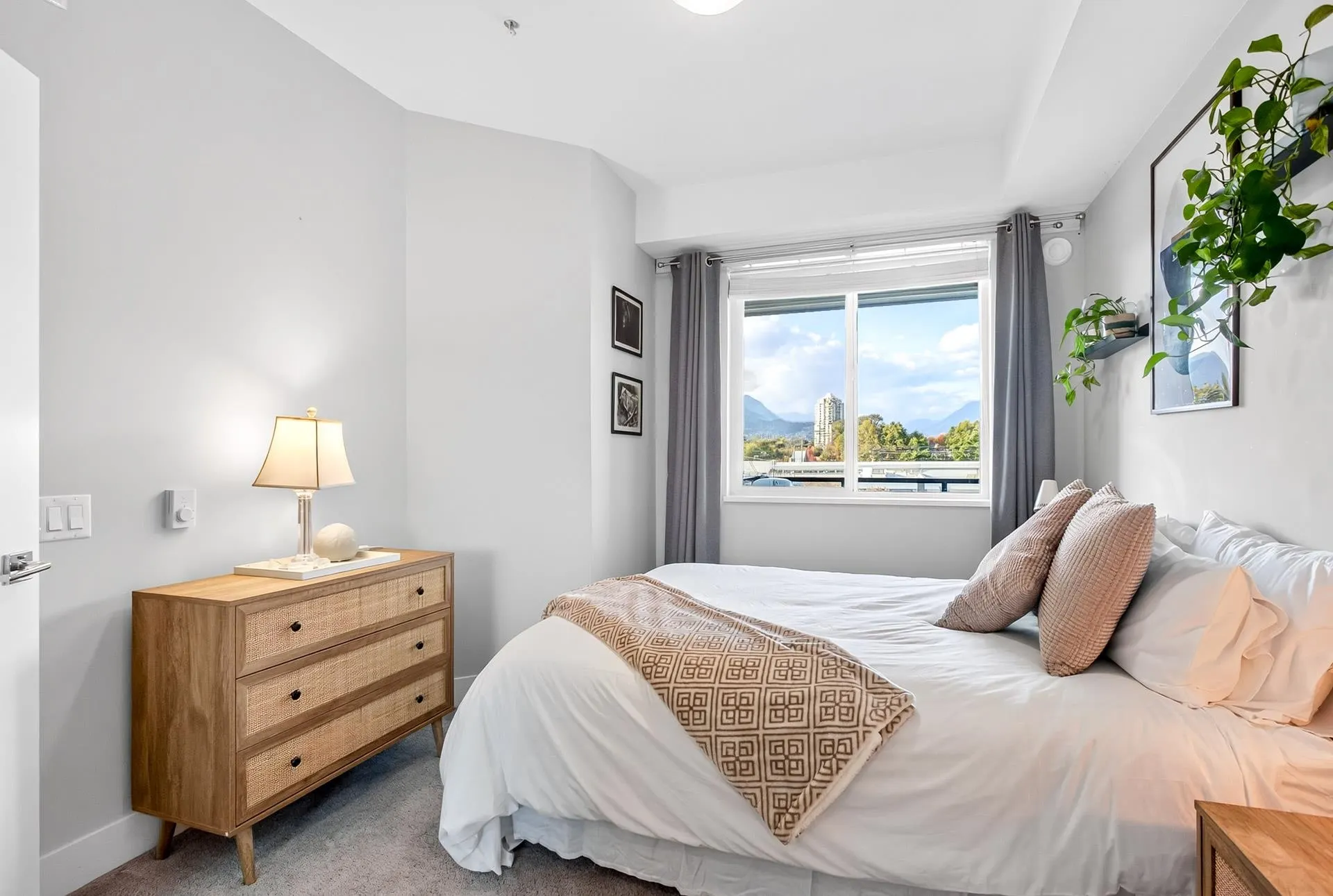 2180 Kelly Avenue #4503