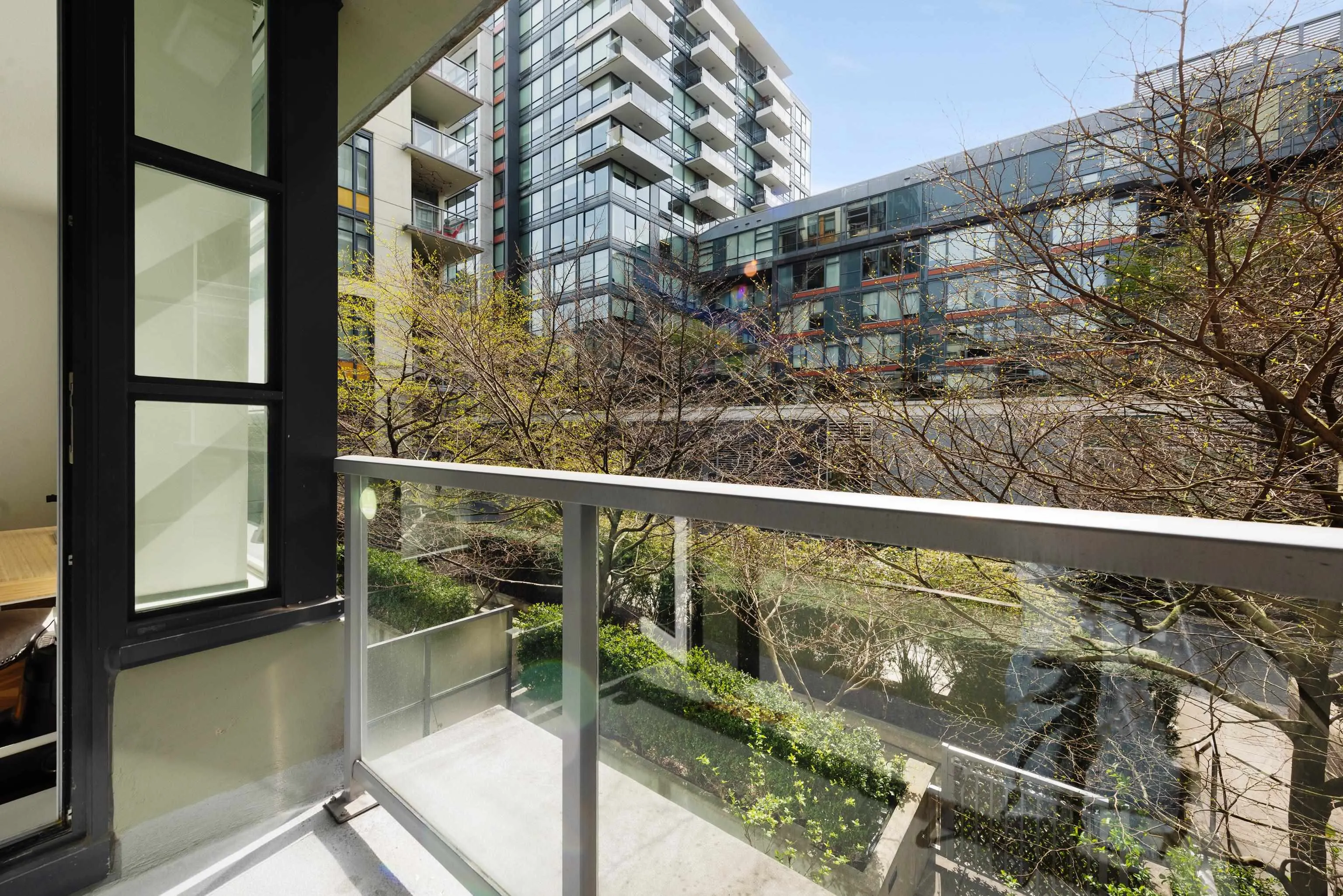108 W 1st Avenue #253