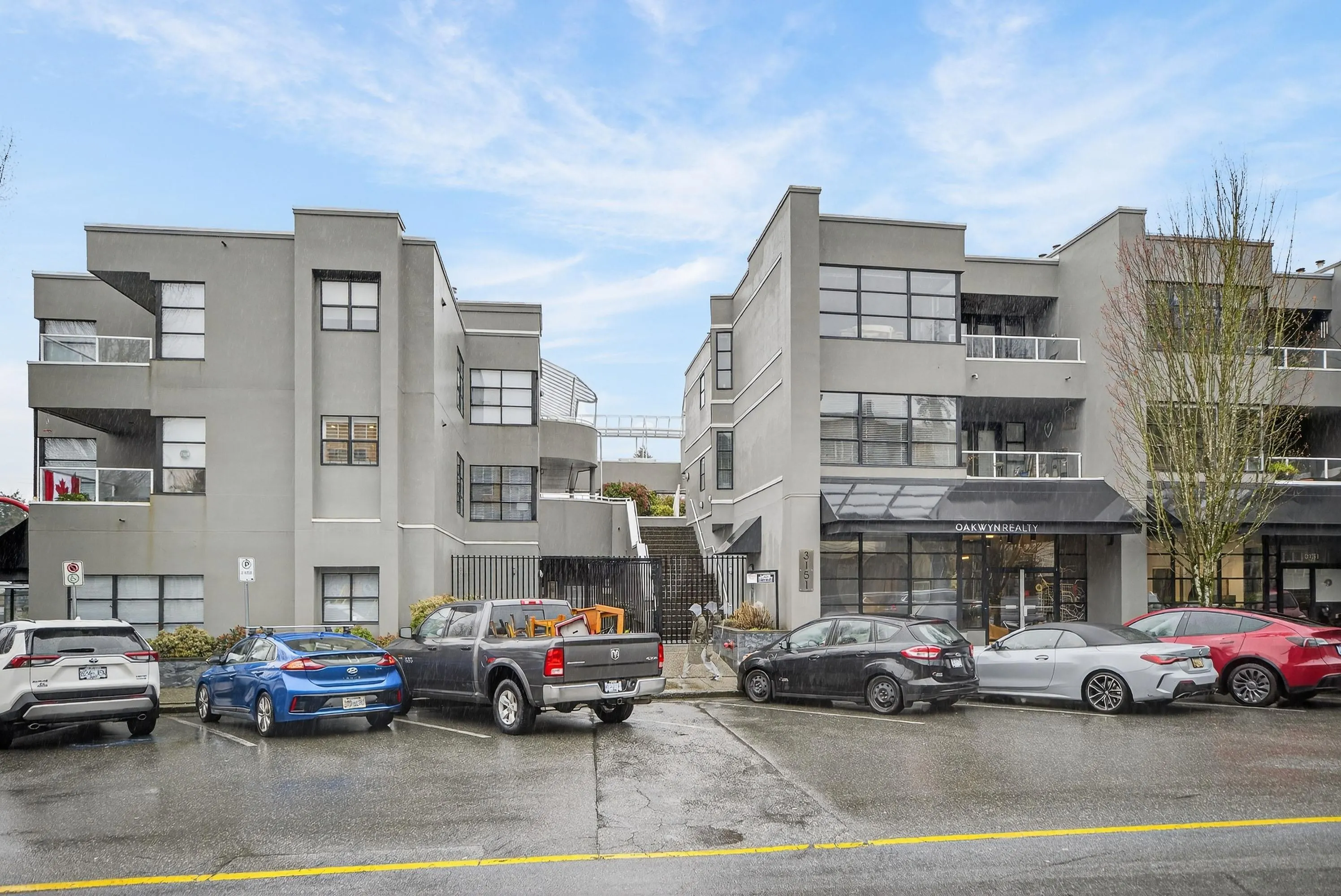 3151 Woodbine Drive #205