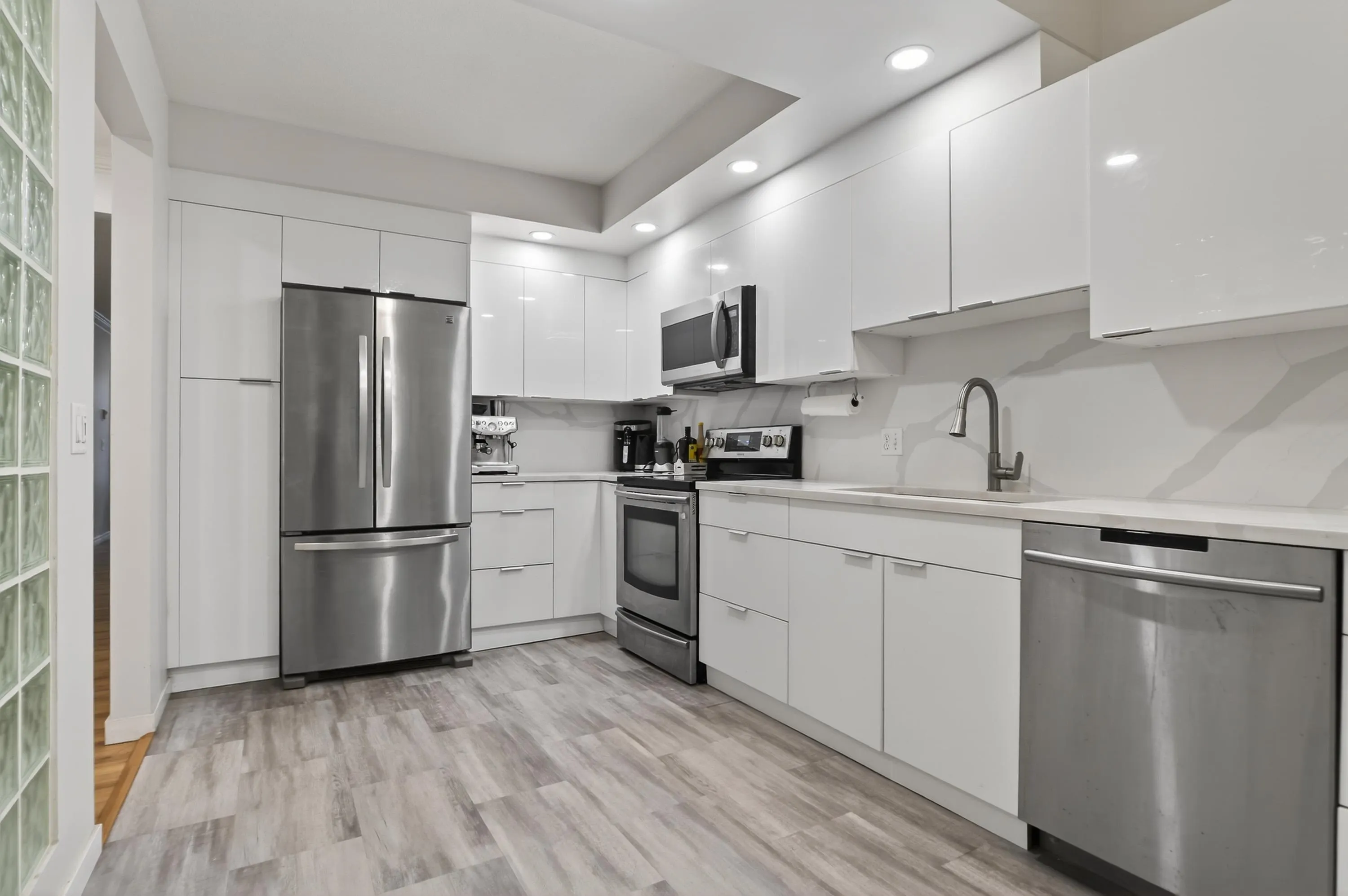 3151 Woodbine Drive #205