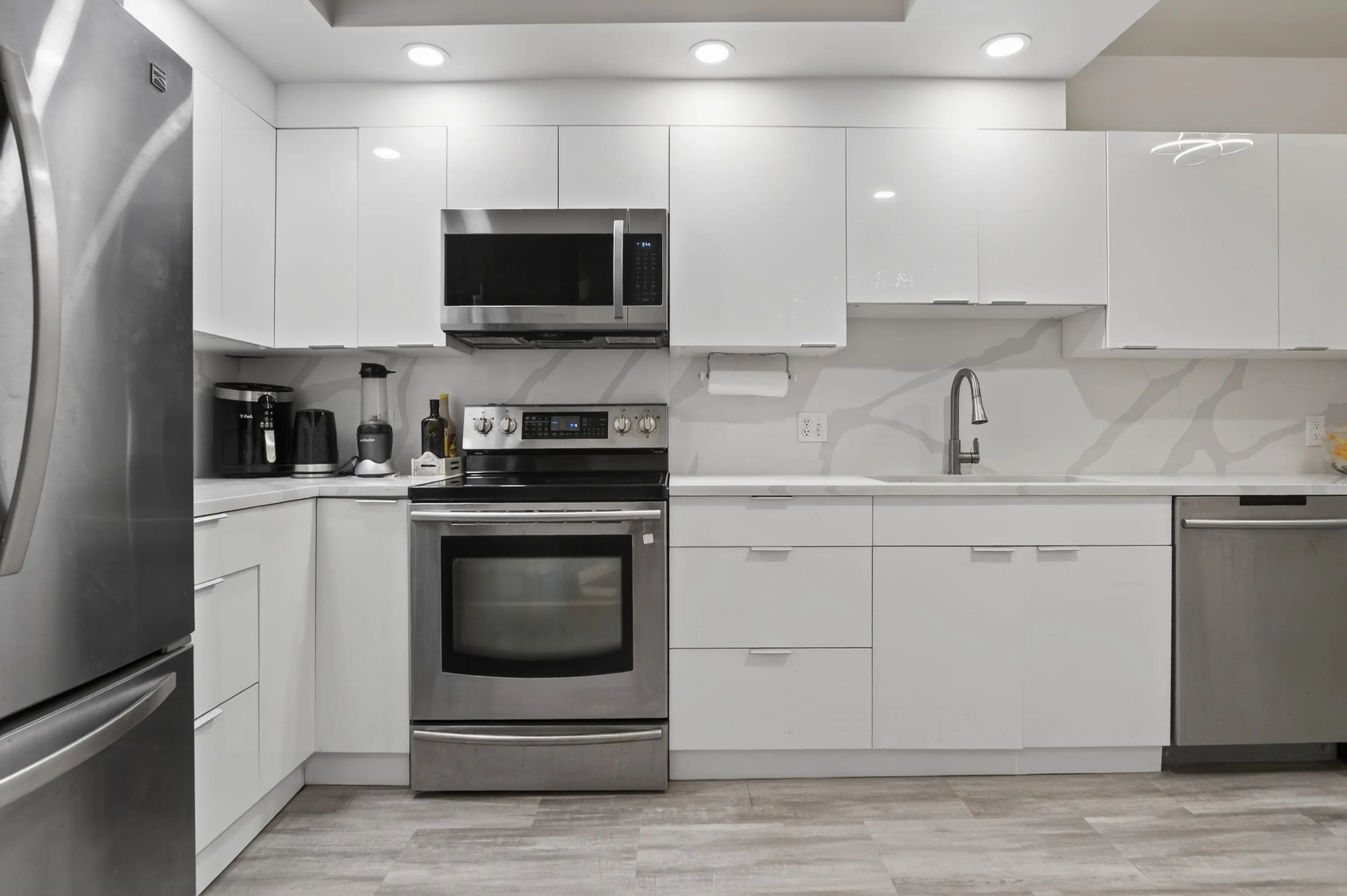 3151 Woodbine Drive #205