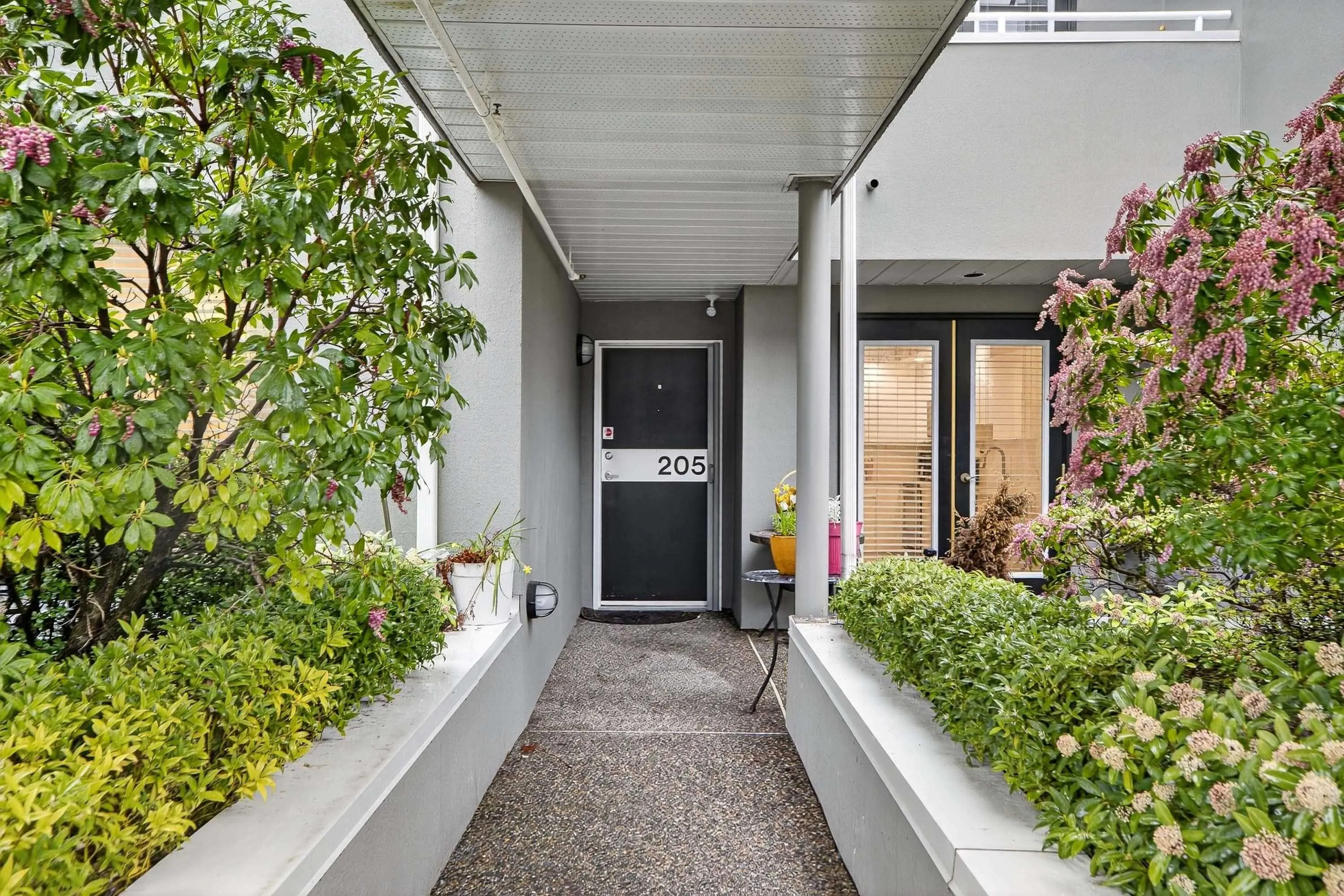 3151 Woodbine Drive #205