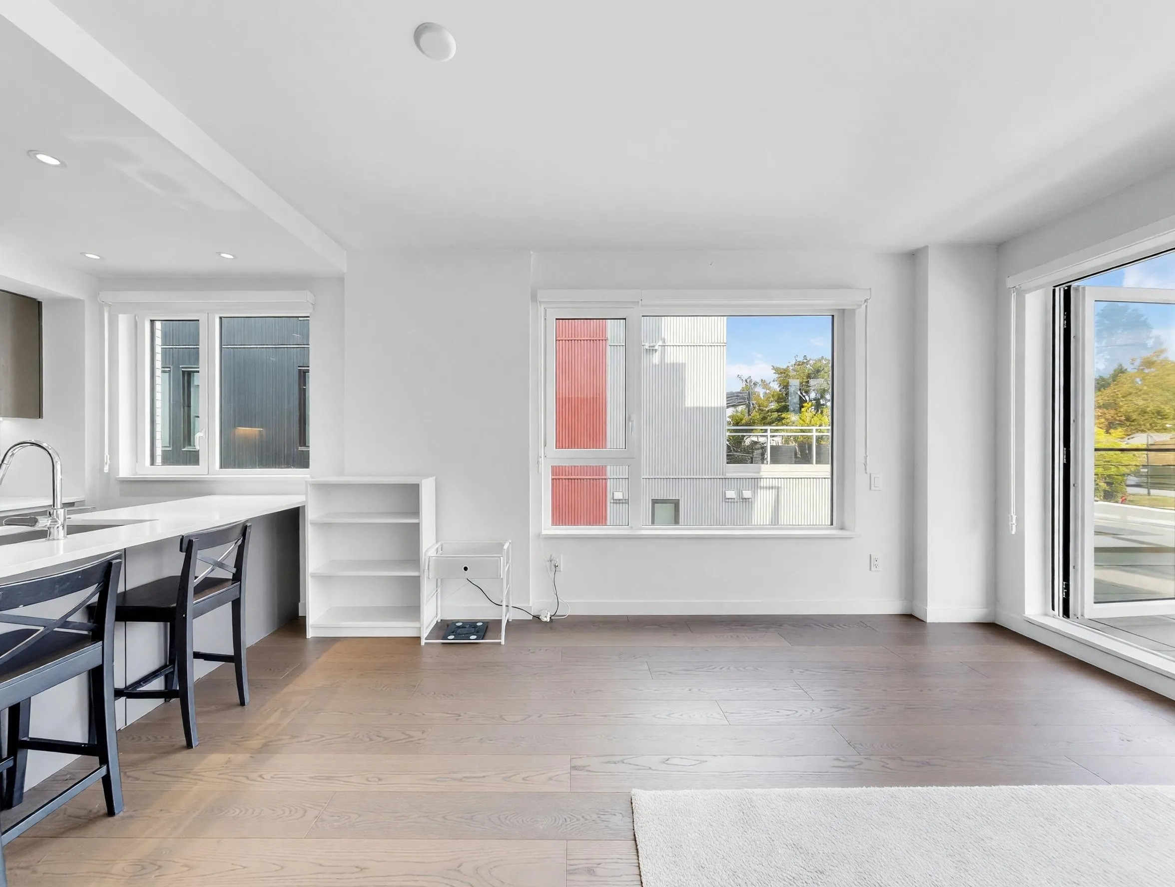 5168 Cambie Street #314