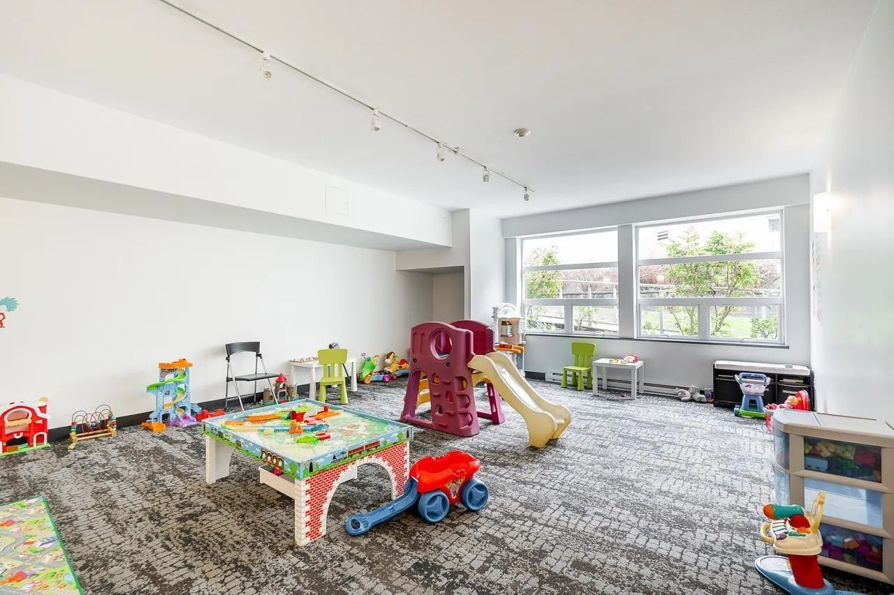 660 Nootka Way #1208