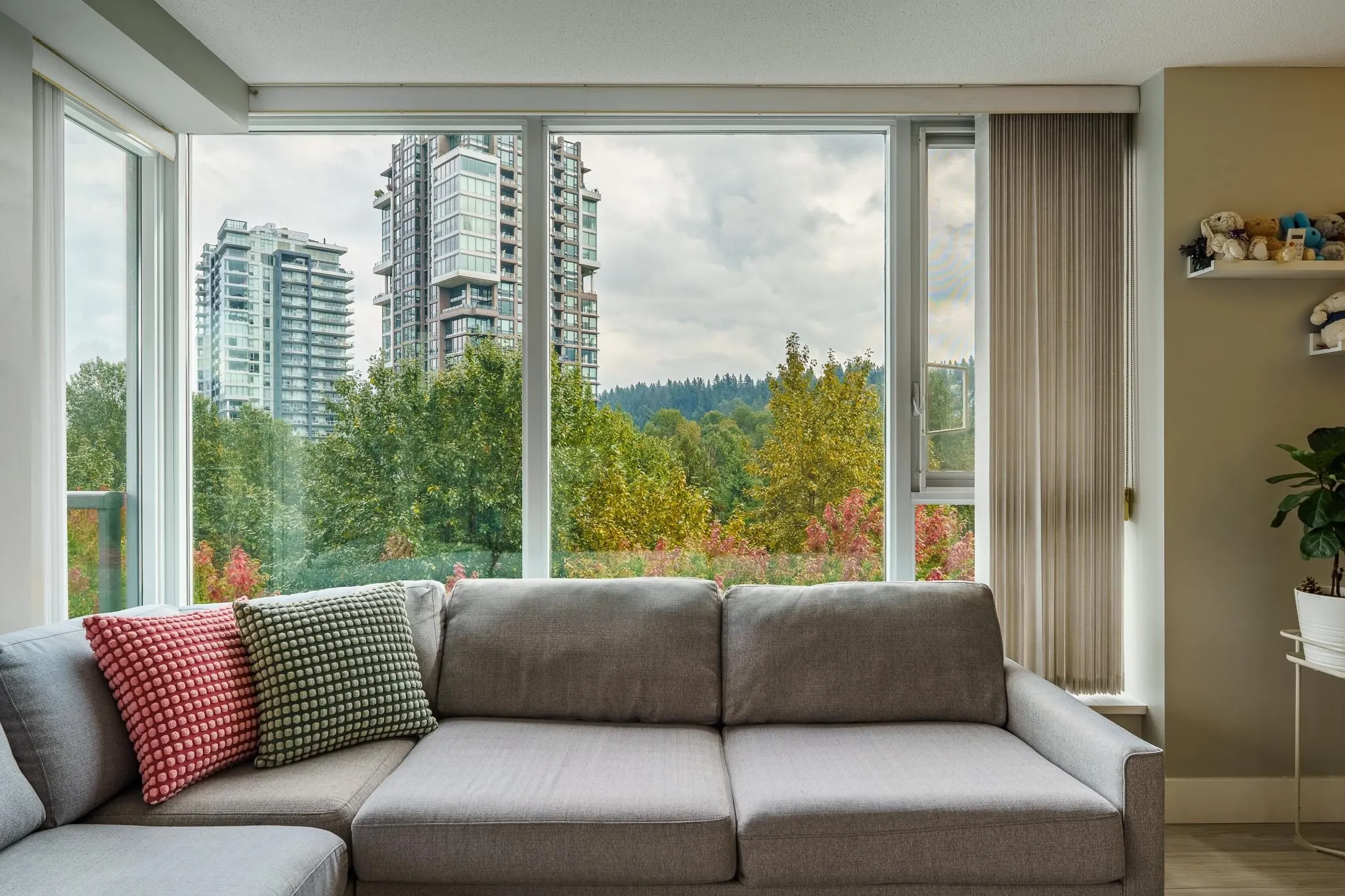 660 Nootka Way #1208