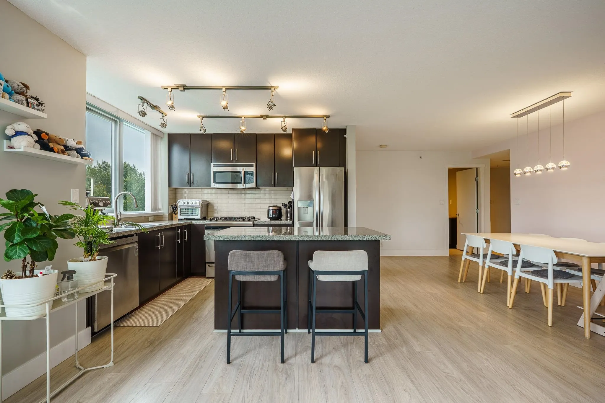 660 Nootka Way #1208