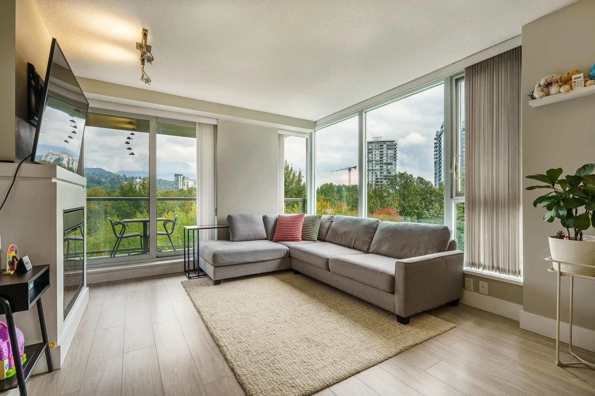 660 Nootka Way #1208