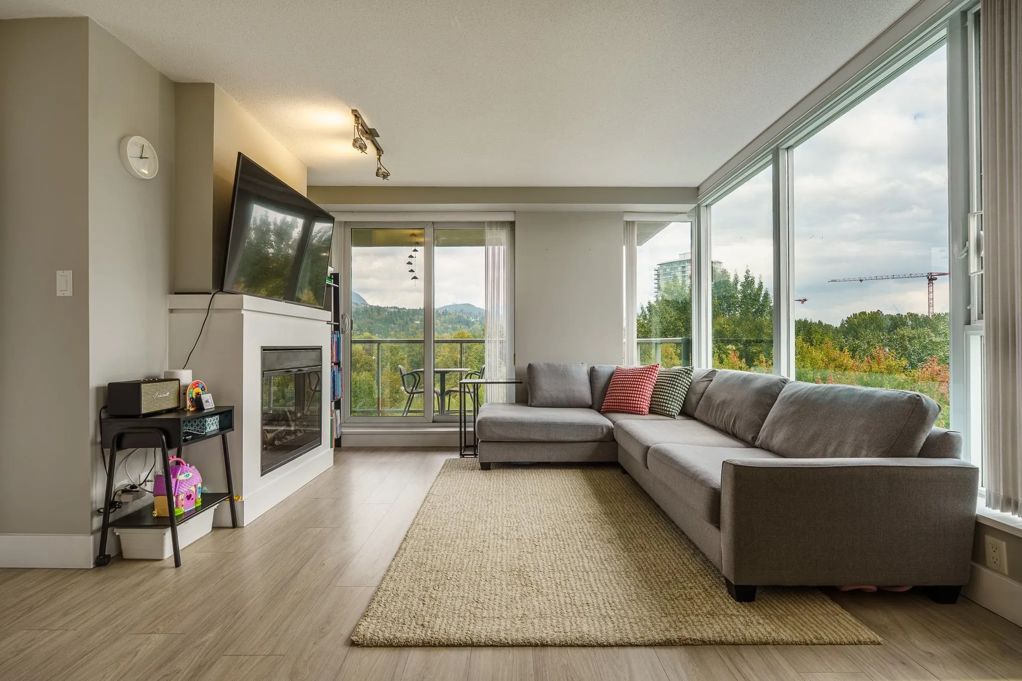 660 Nootka Way #1208