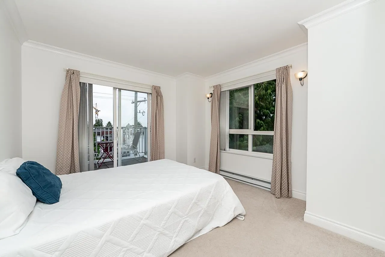 128 W 21st Street #302
