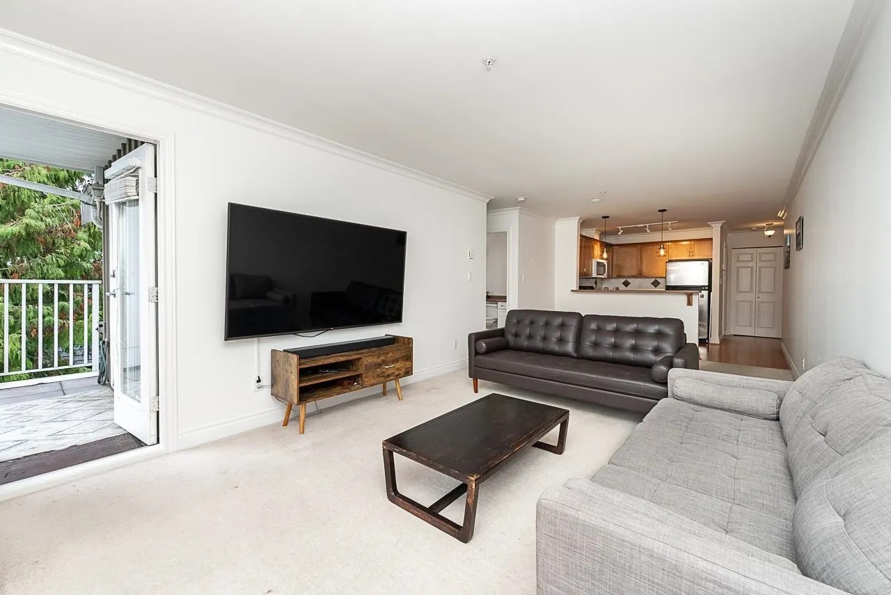 128 W 21st Street #302