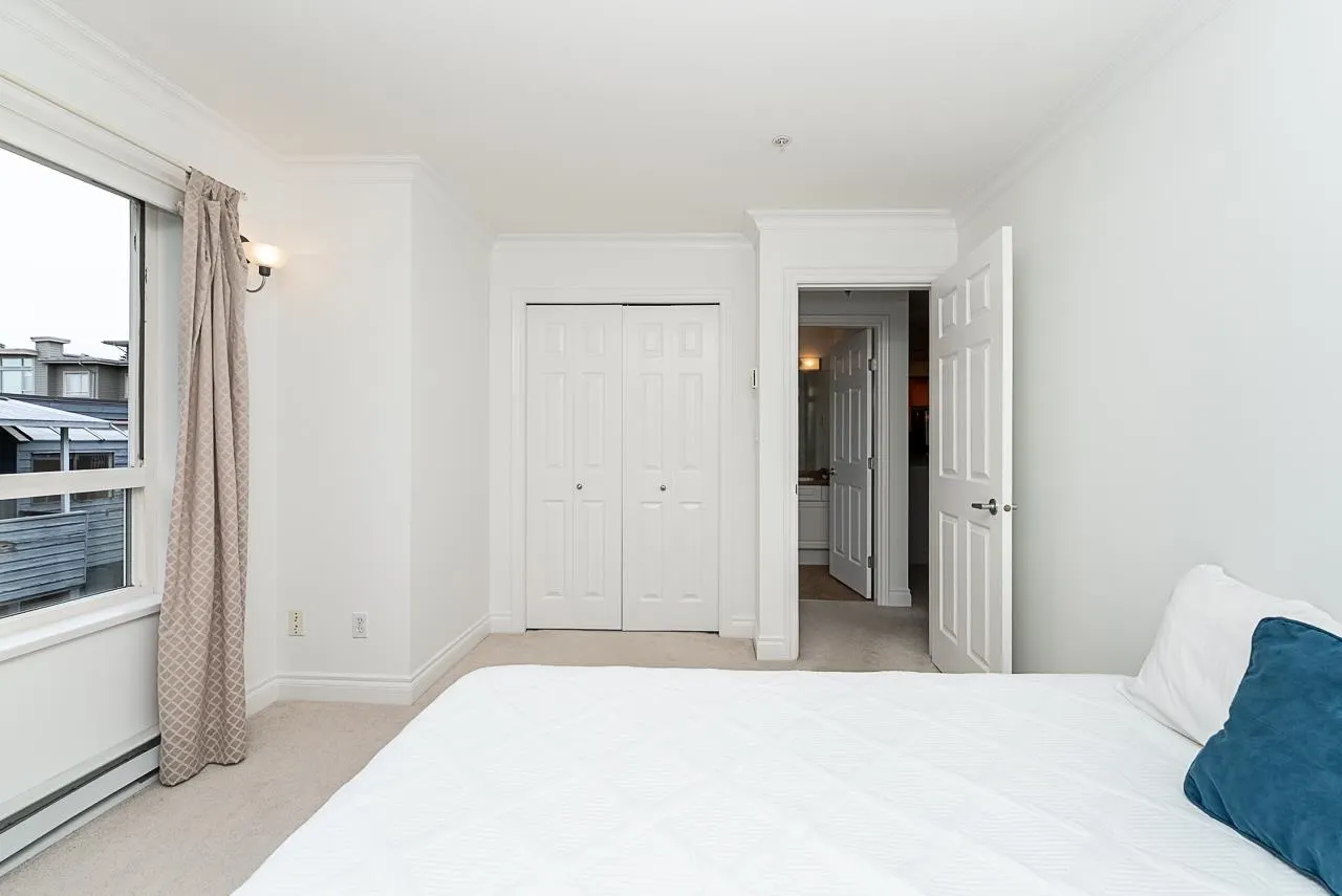 128 W 21st Street #302