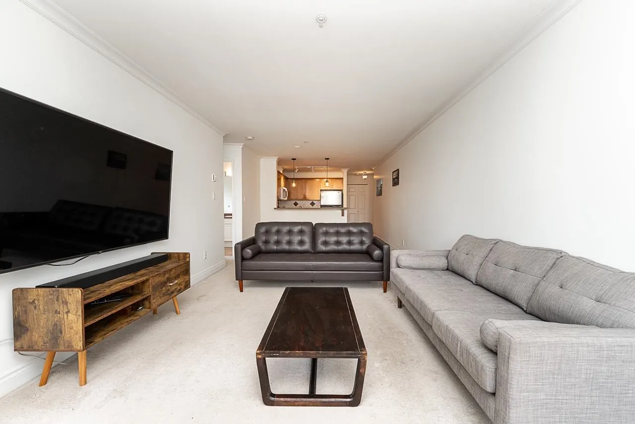 128 W 21st Street #302