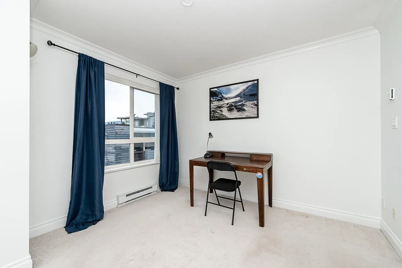 128 W 21st Street #302