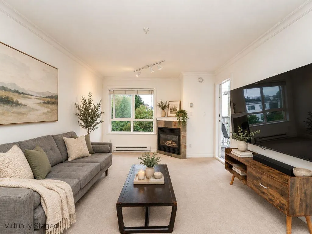 128 W 21st Street #302