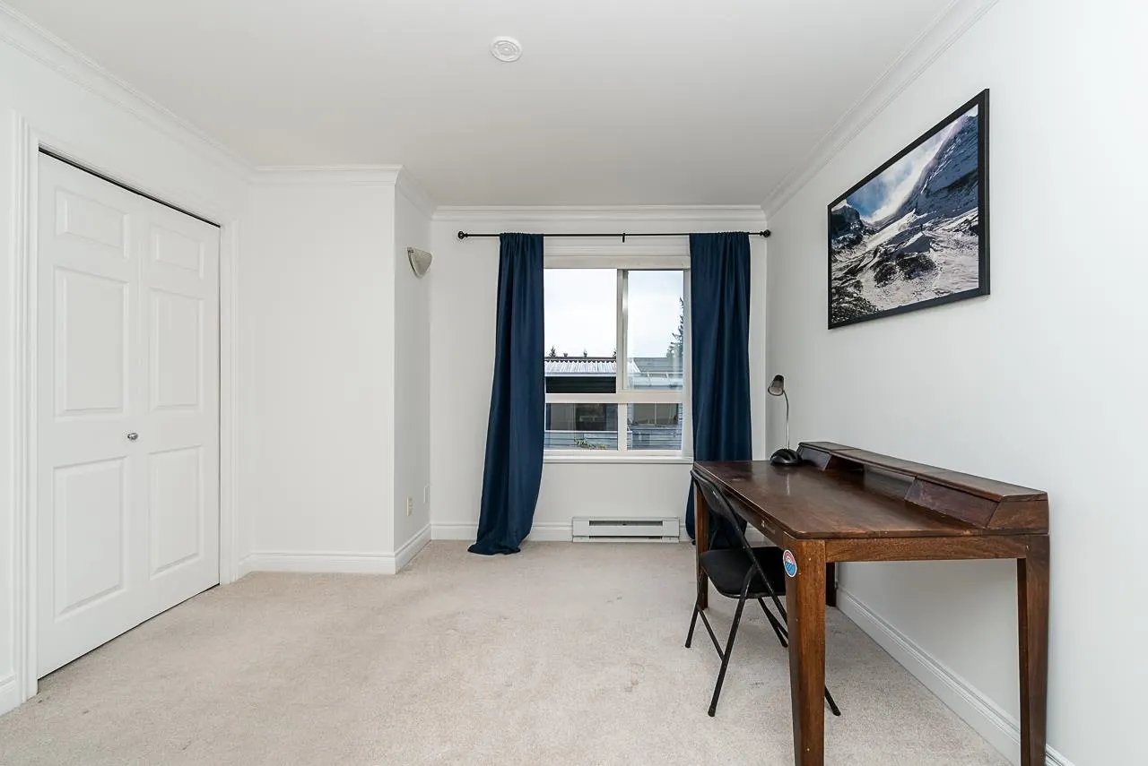 128 W 21st Street #302