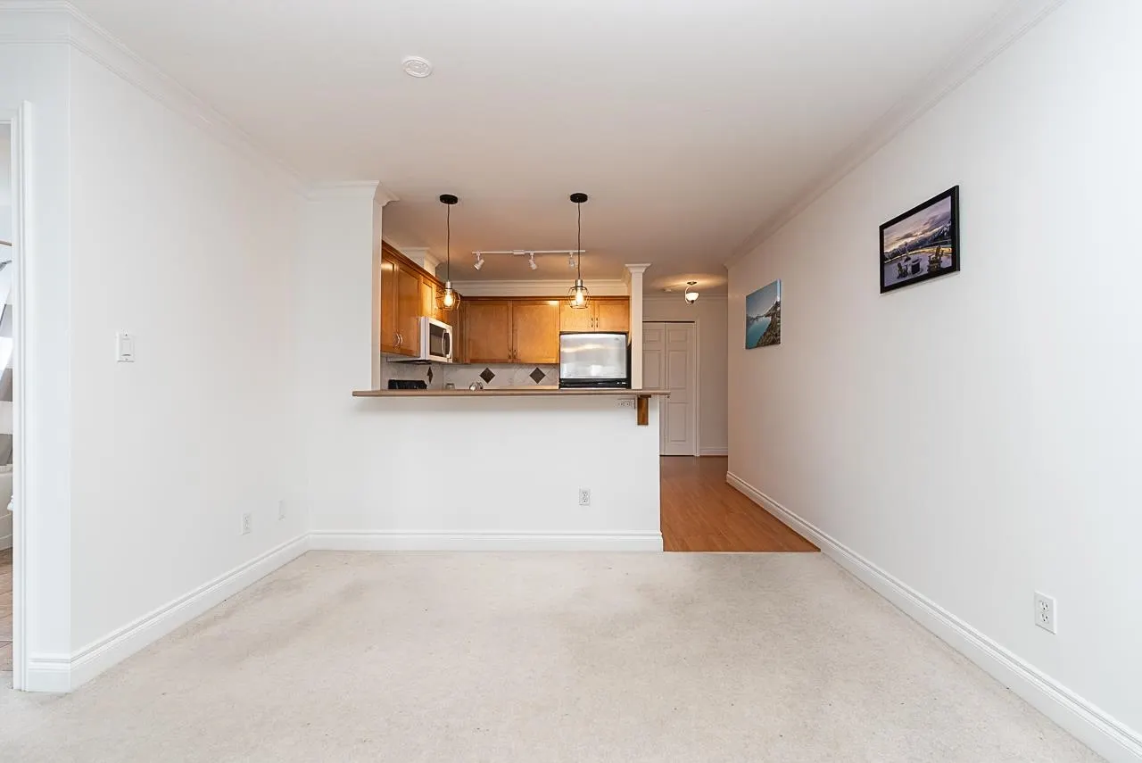128 W 21st Street #302