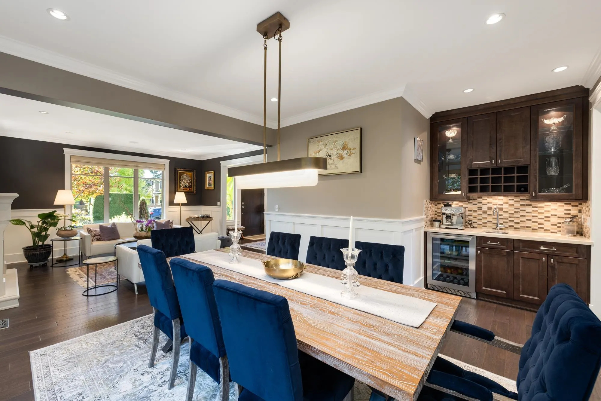 358 W 15th Street