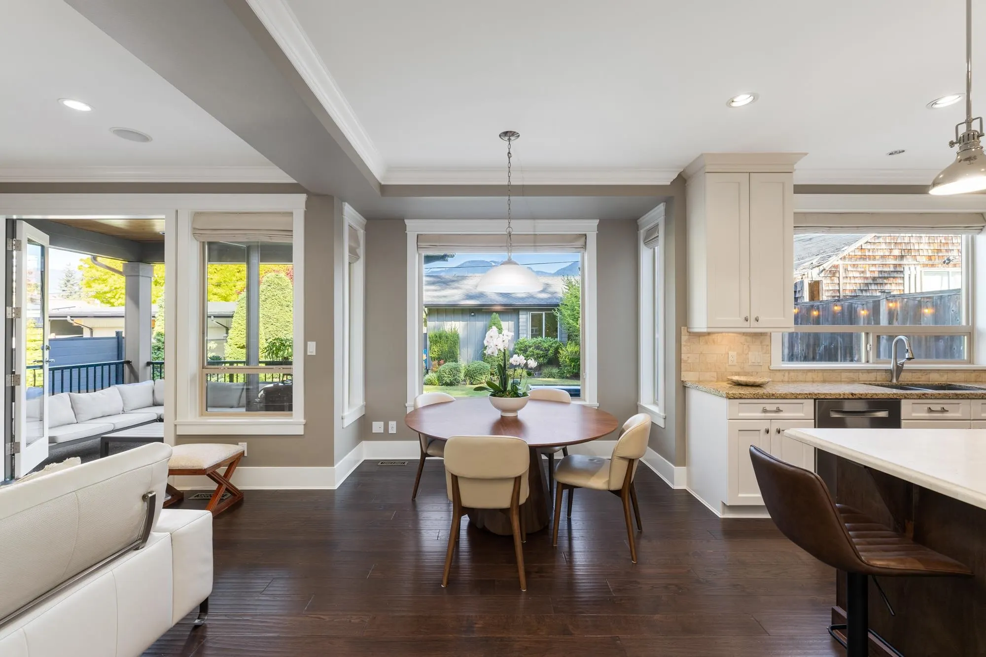 358 W 15th Street