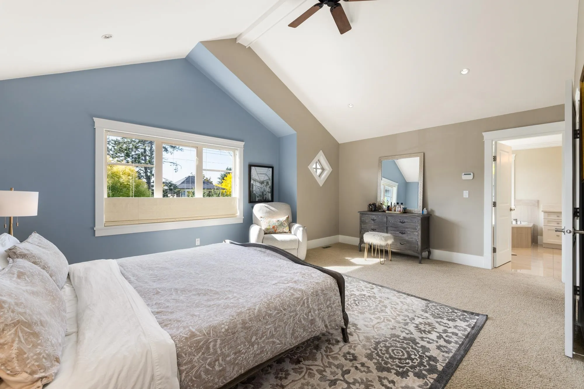 358 W 15th Street