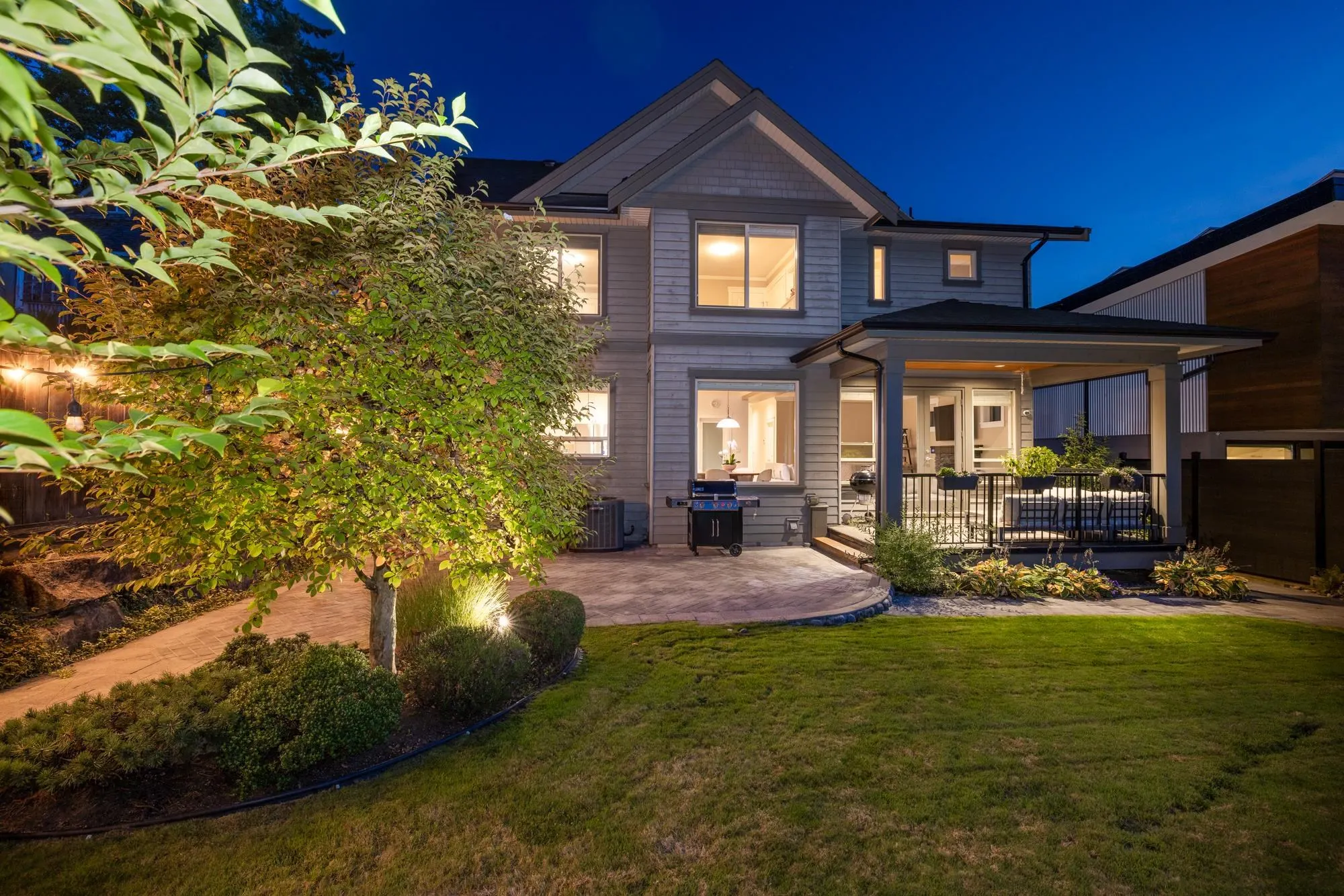 358 W 15th Street