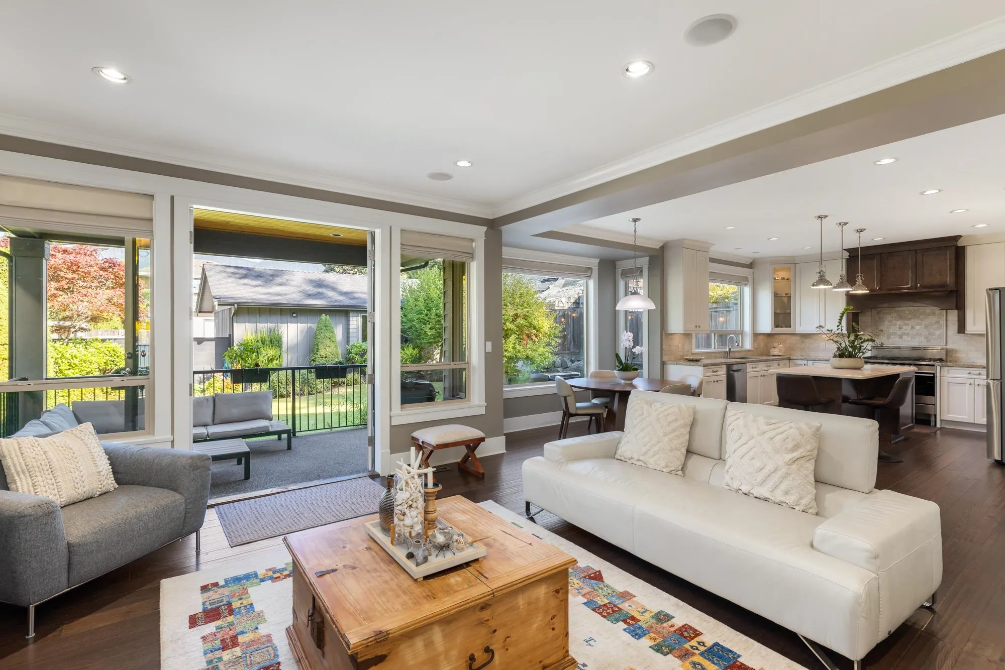 358 W 15th Street