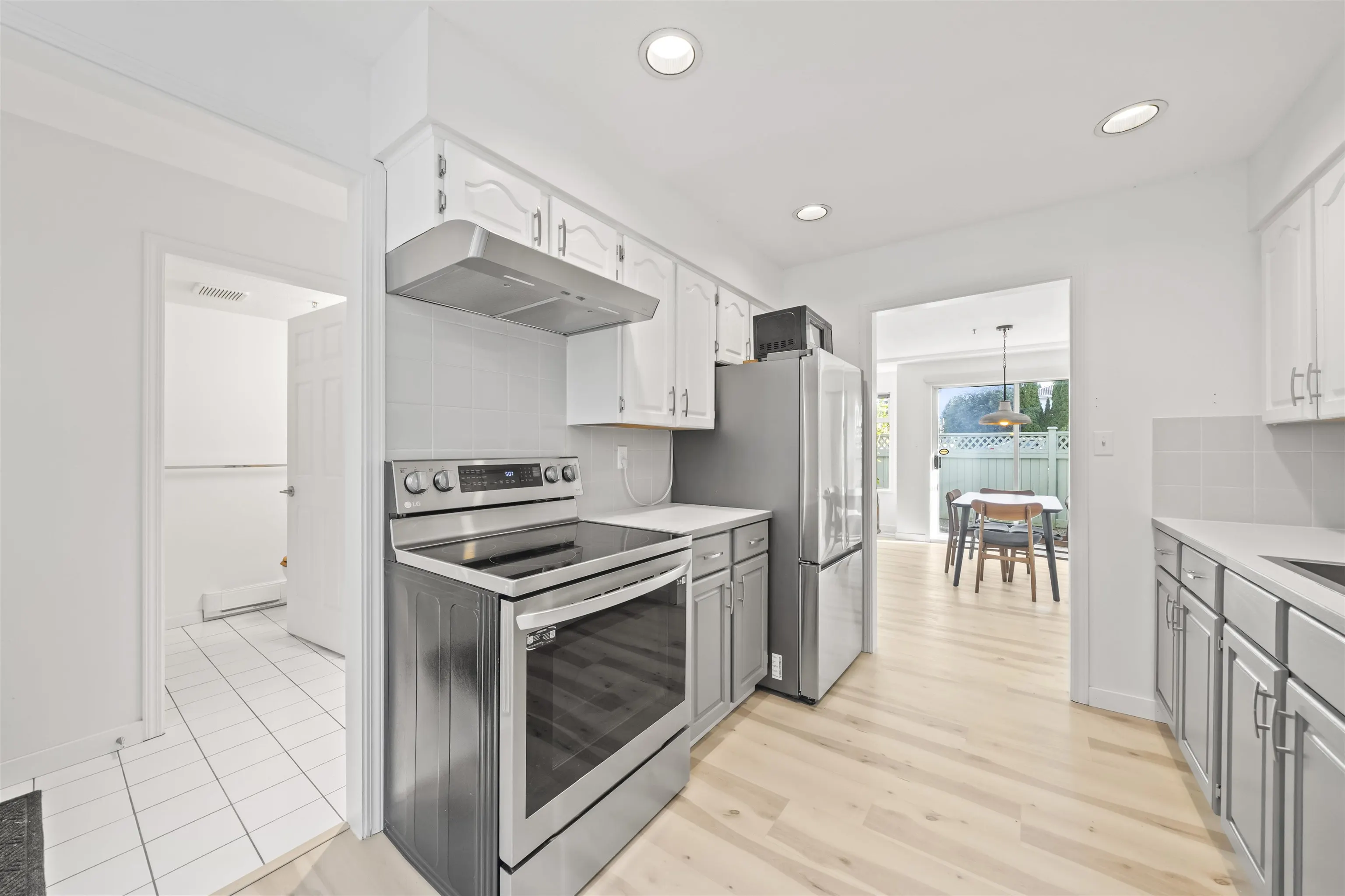 7110 Barnet Road #1