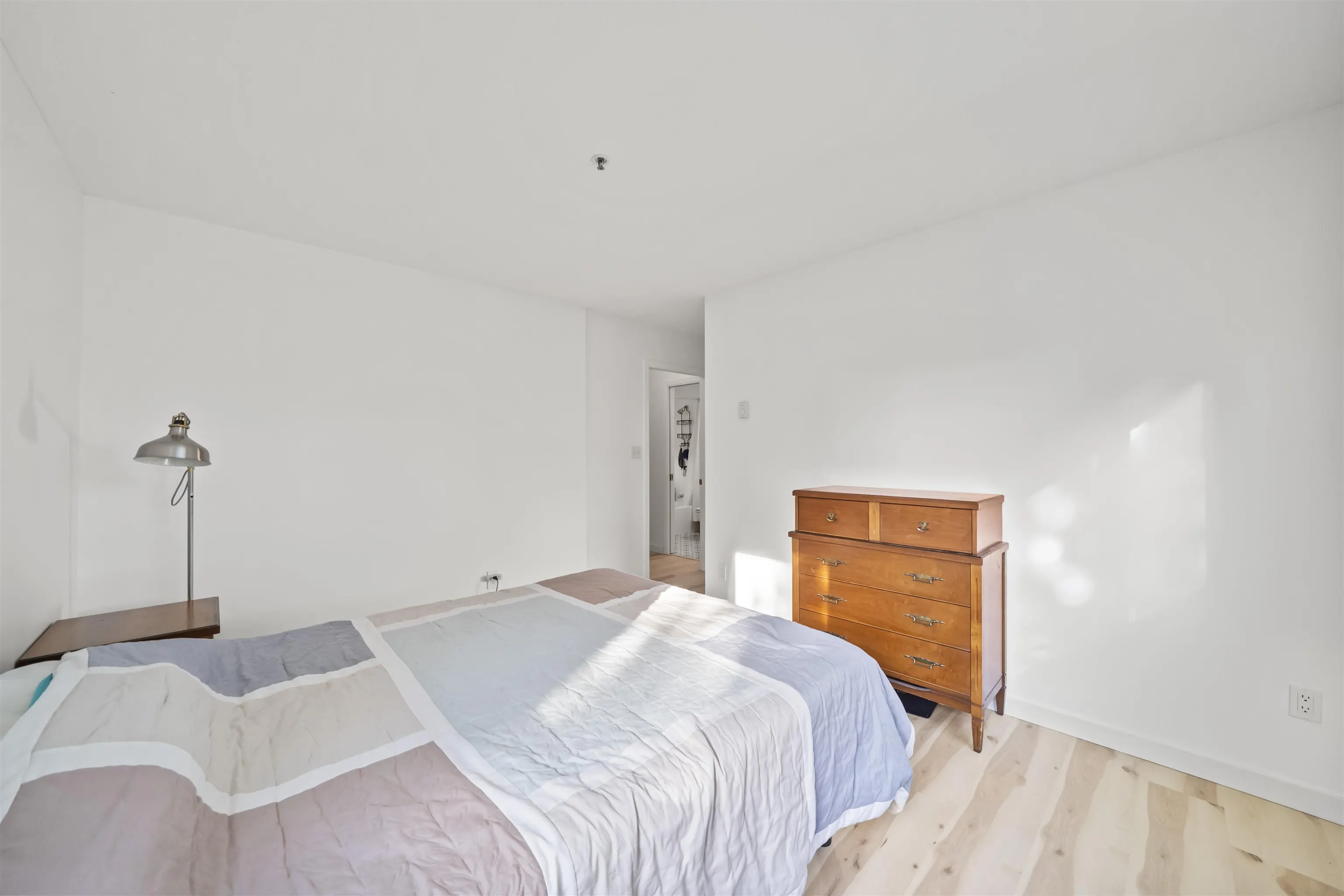 7110 Barnet Road #1