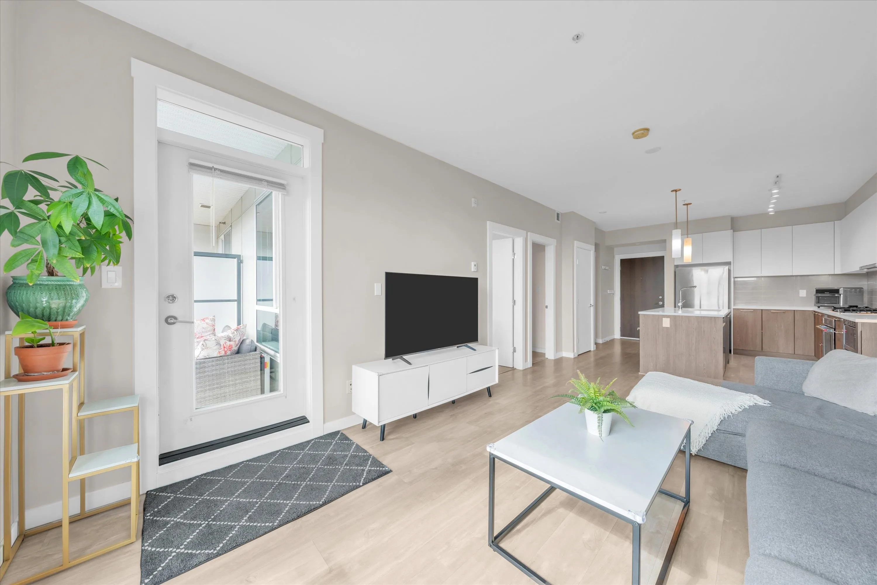 625 E 3rd Street #303