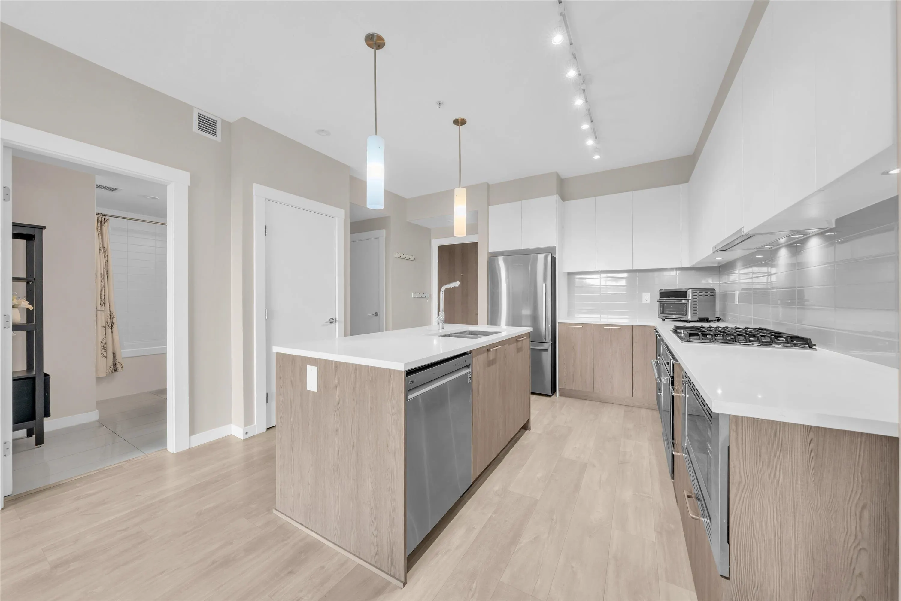 625 E 3rd Street #303