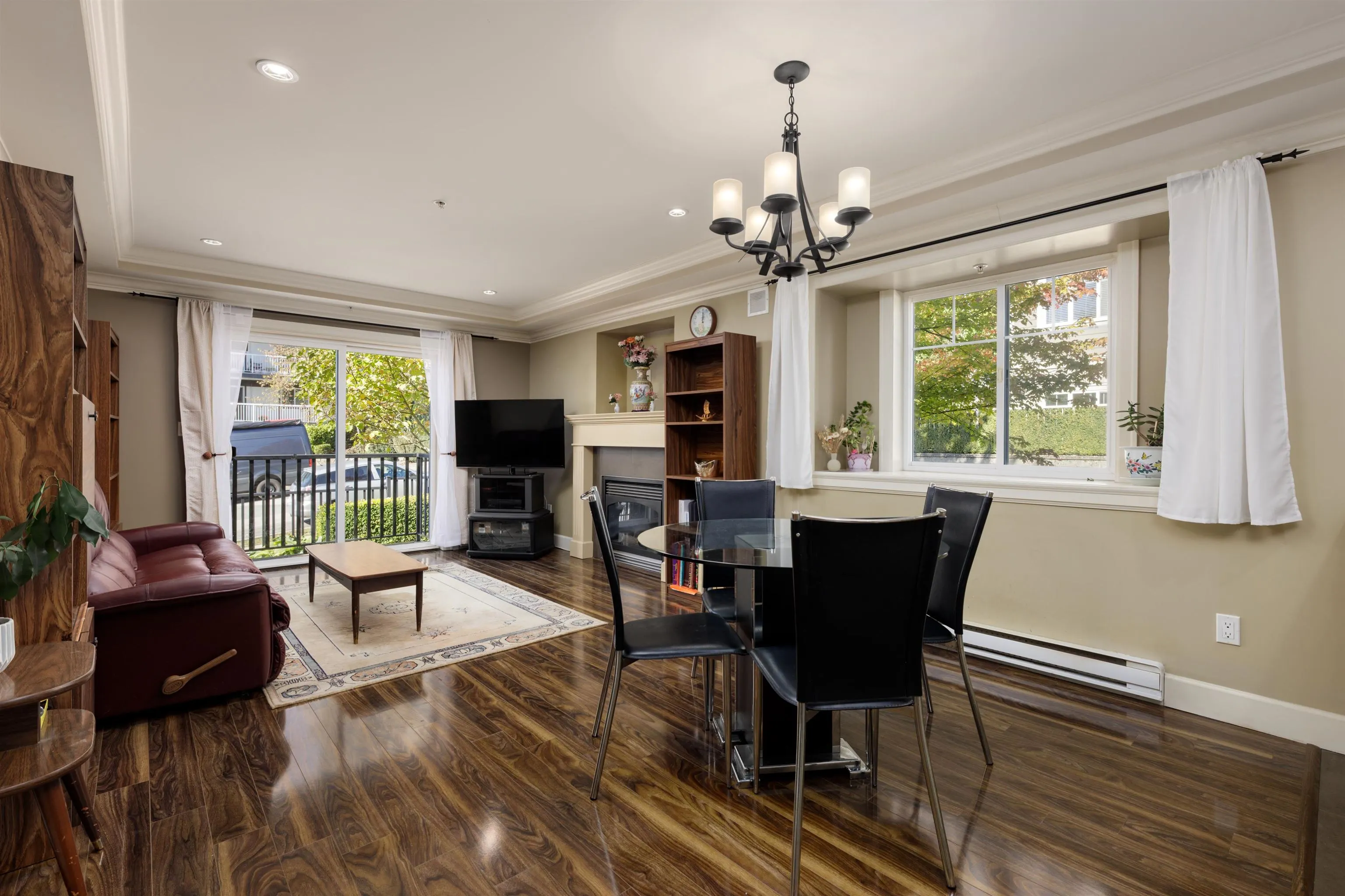 388 Ellesmere Avenue #1