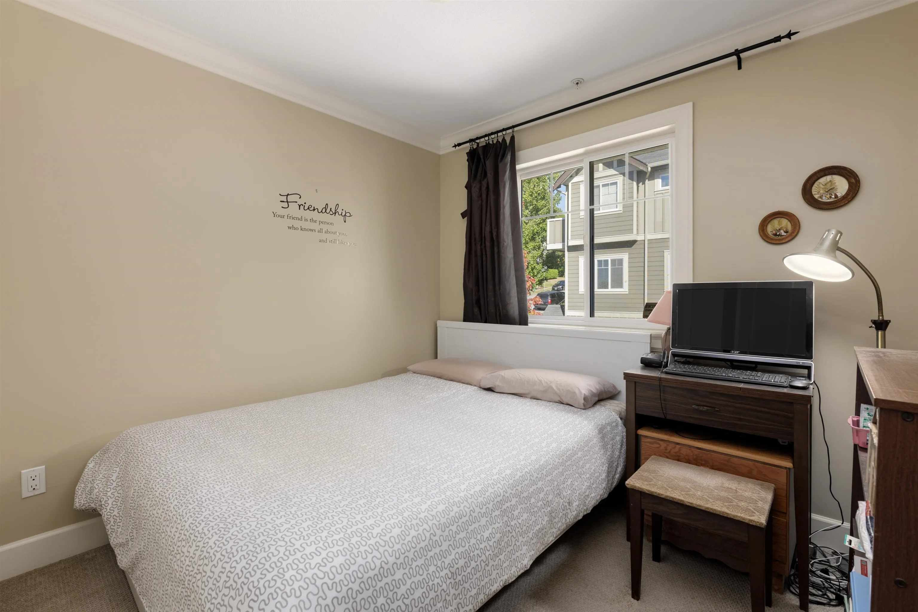 388 Ellesmere Avenue #1