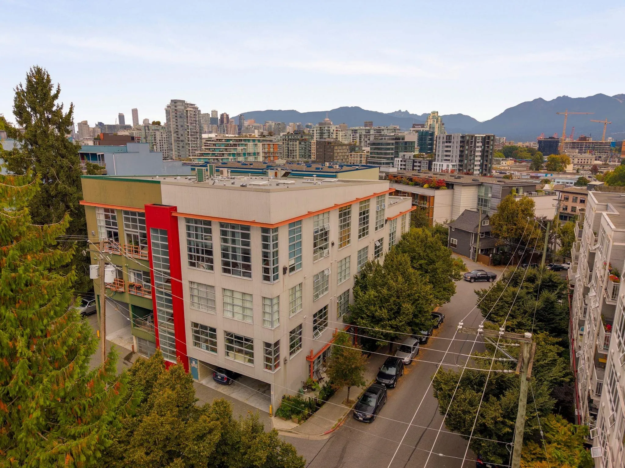 272 E 4th Avenue #106