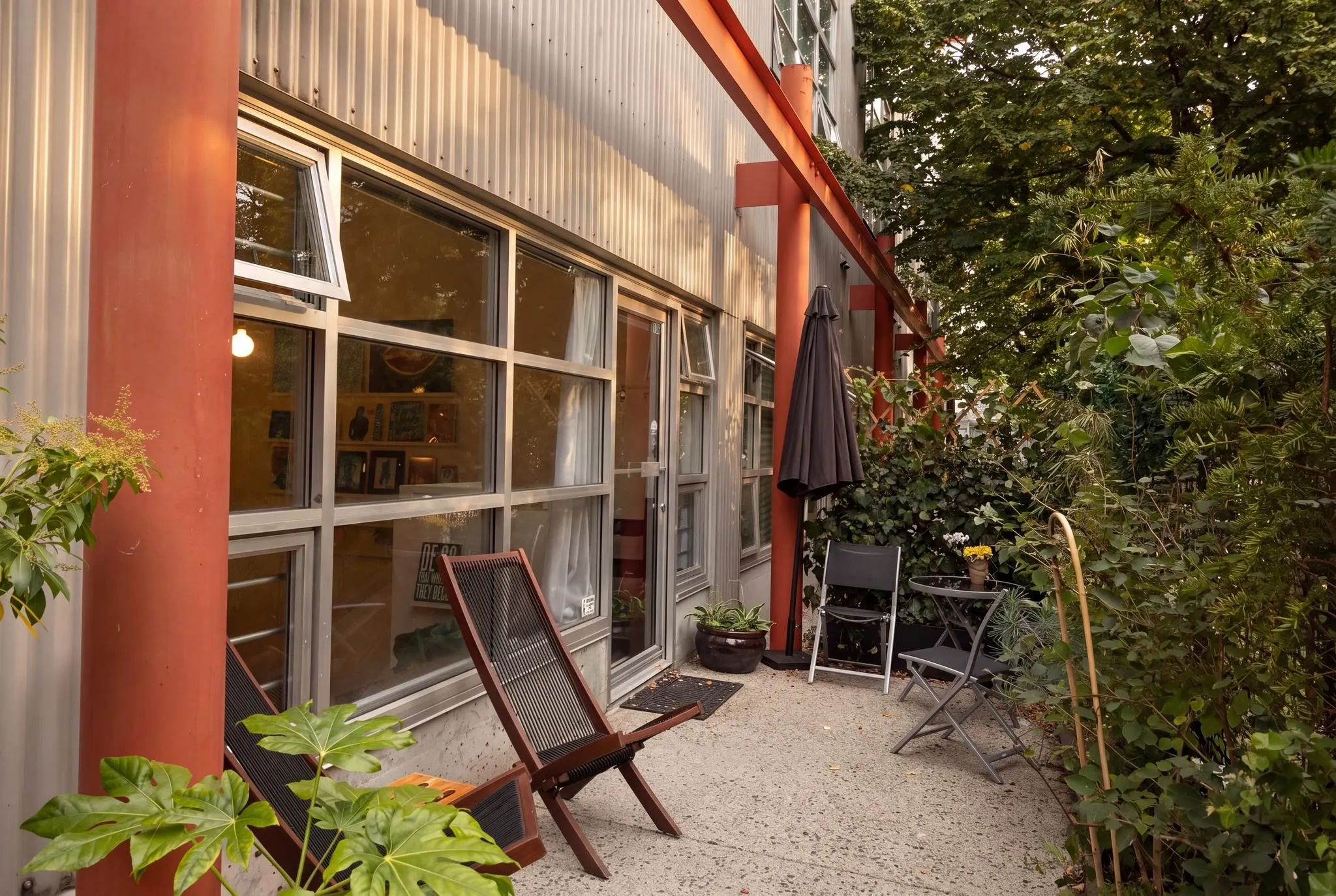 272 E 4th Avenue #106
