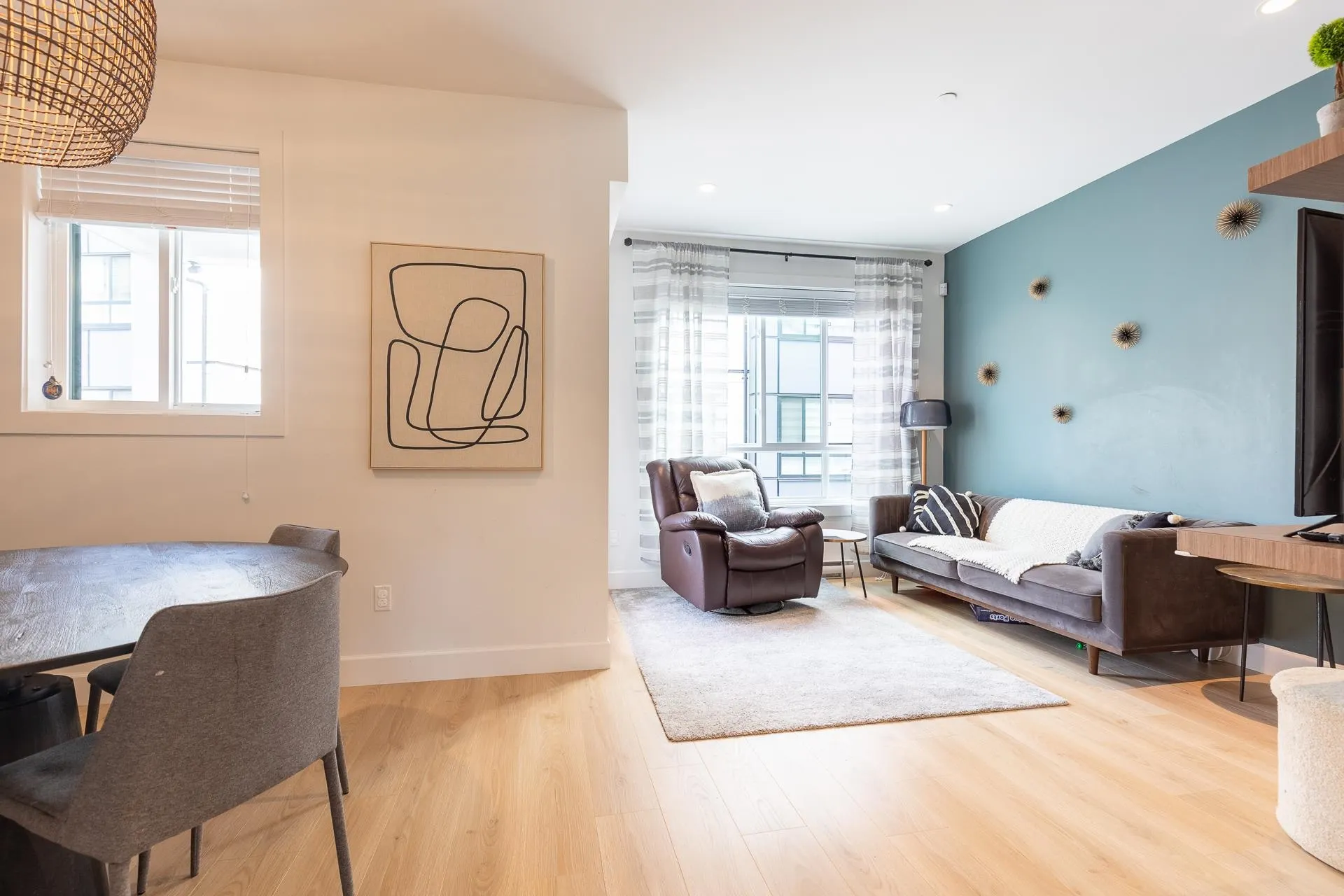 5476 Brydon Crescent #9