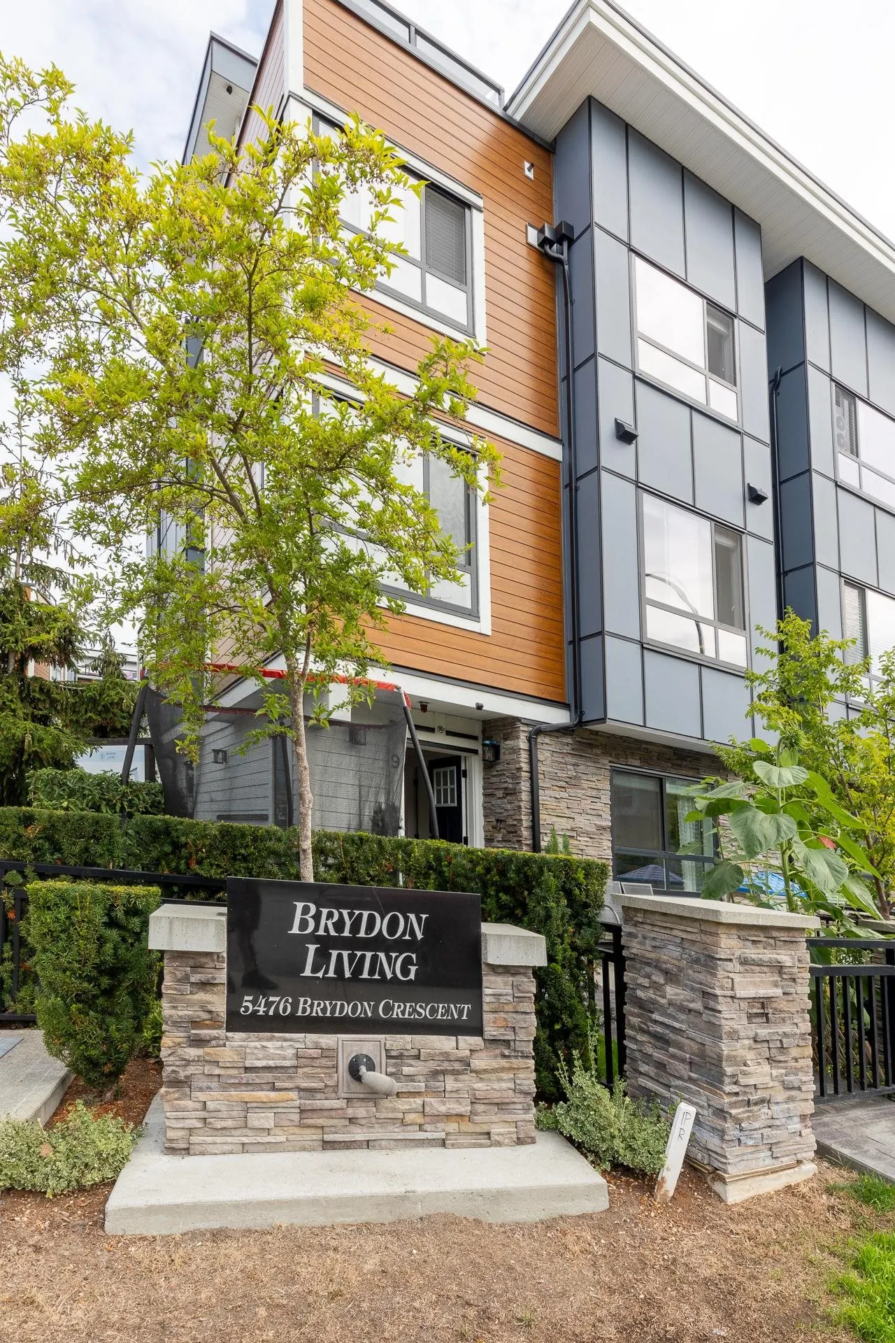 5476 Brydon Crescent #9