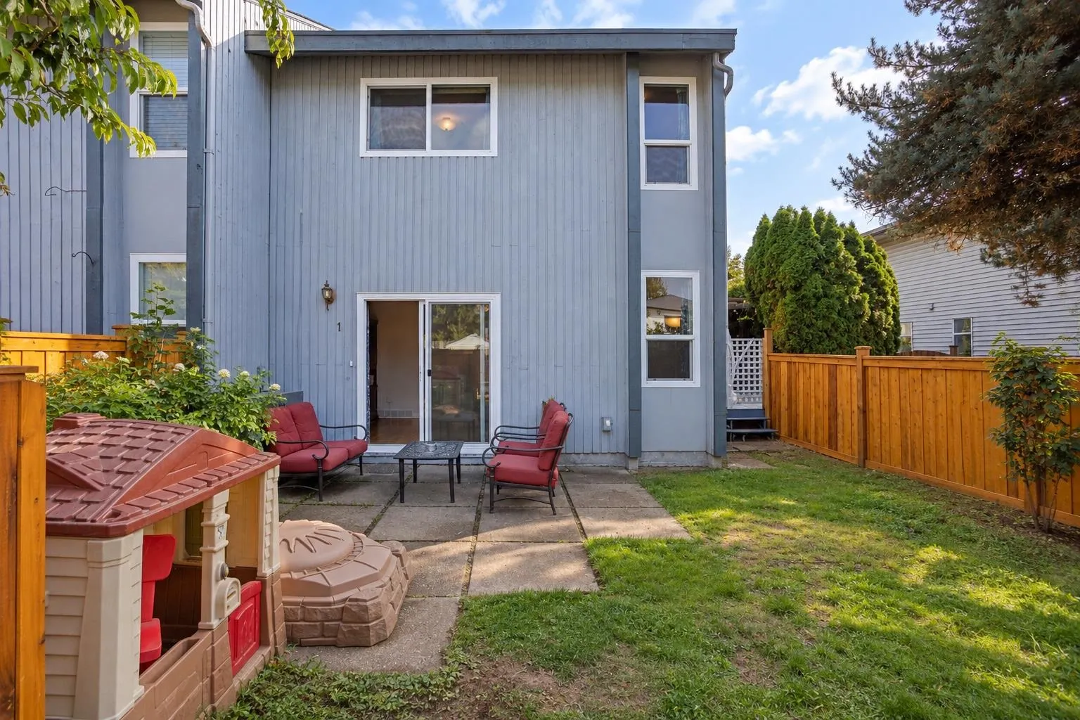 19022 119b Avenue #1