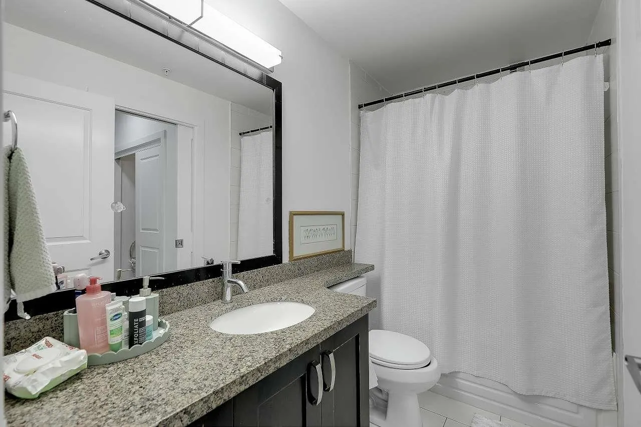 13897 Fraser Highway #204