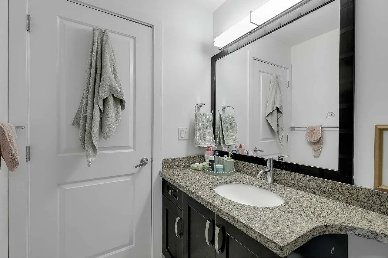 13897 Fraser Highway #204