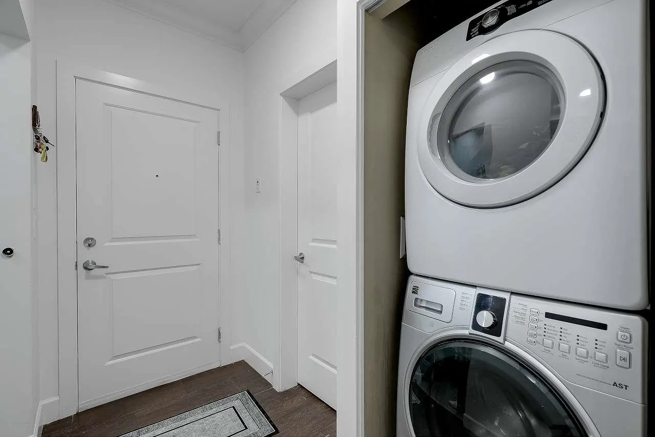 13897 Fraser Highway #204